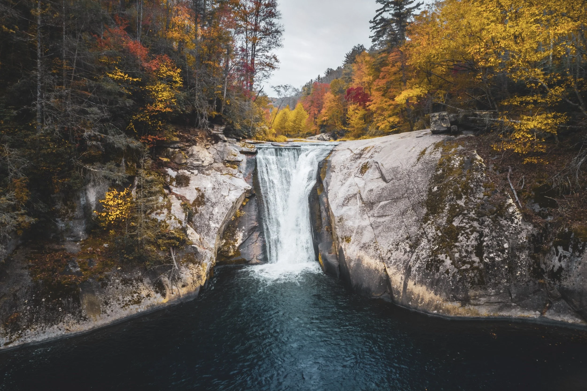  “Elk River Falls” 