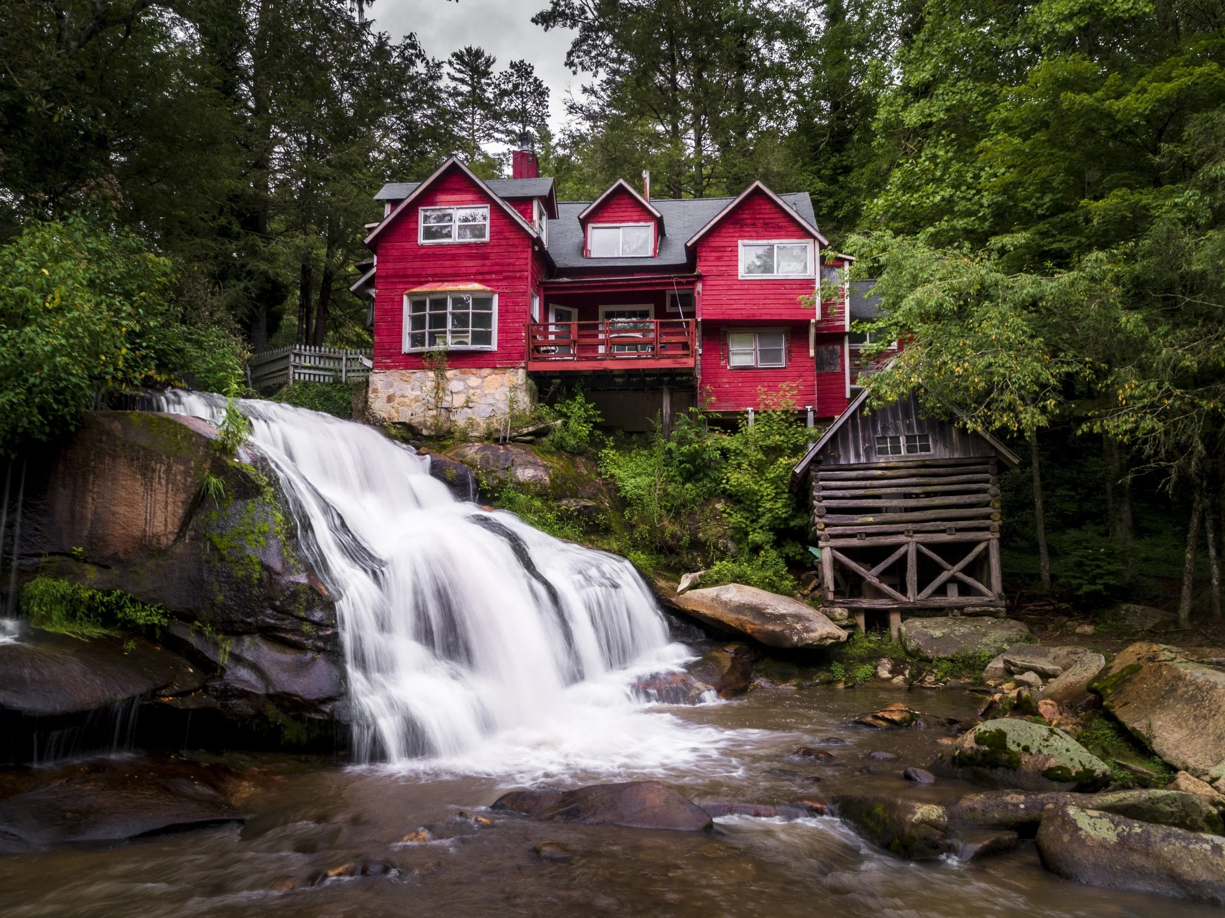 “The Mill and the Falls” 