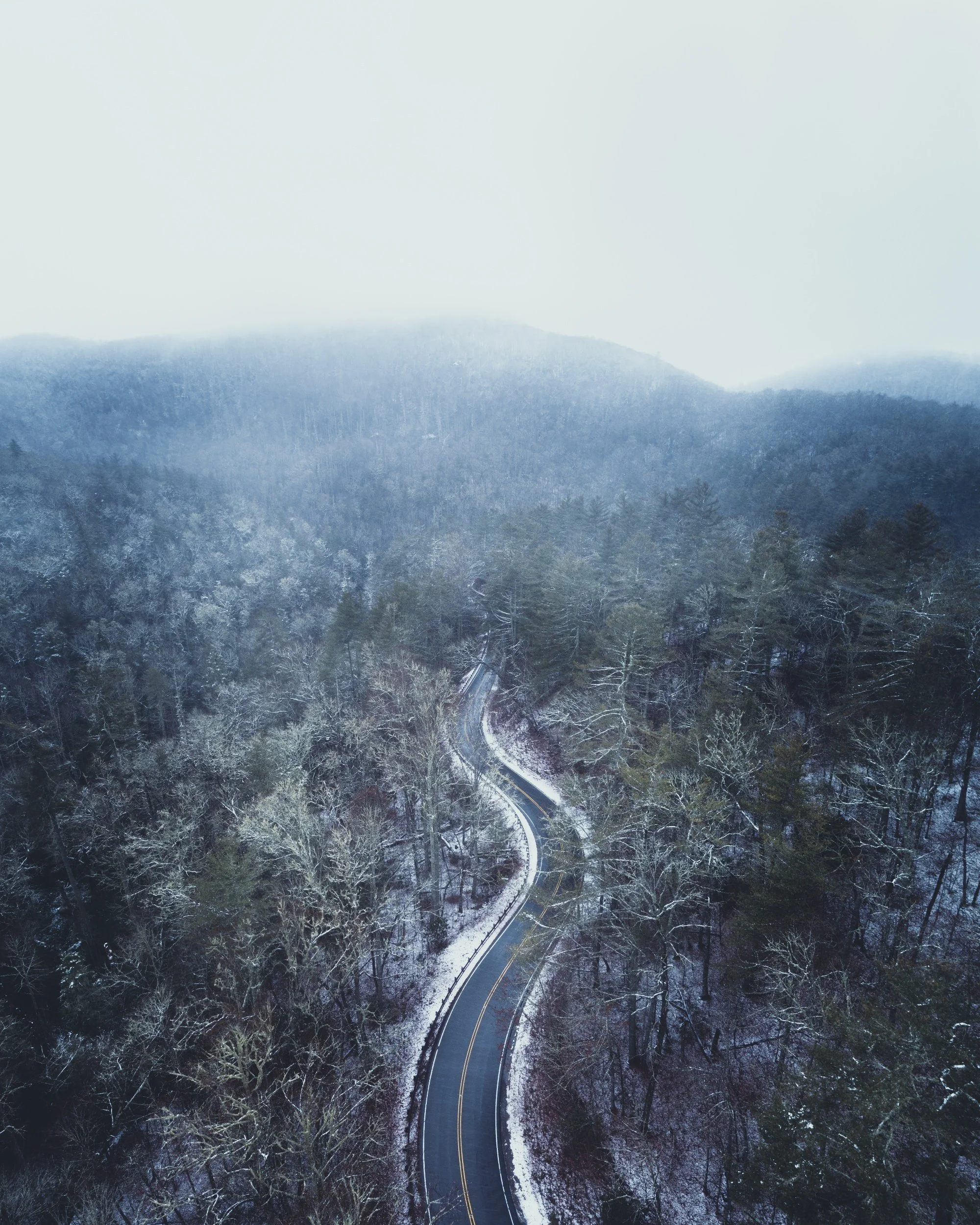  “Snowy Mountain Road” 