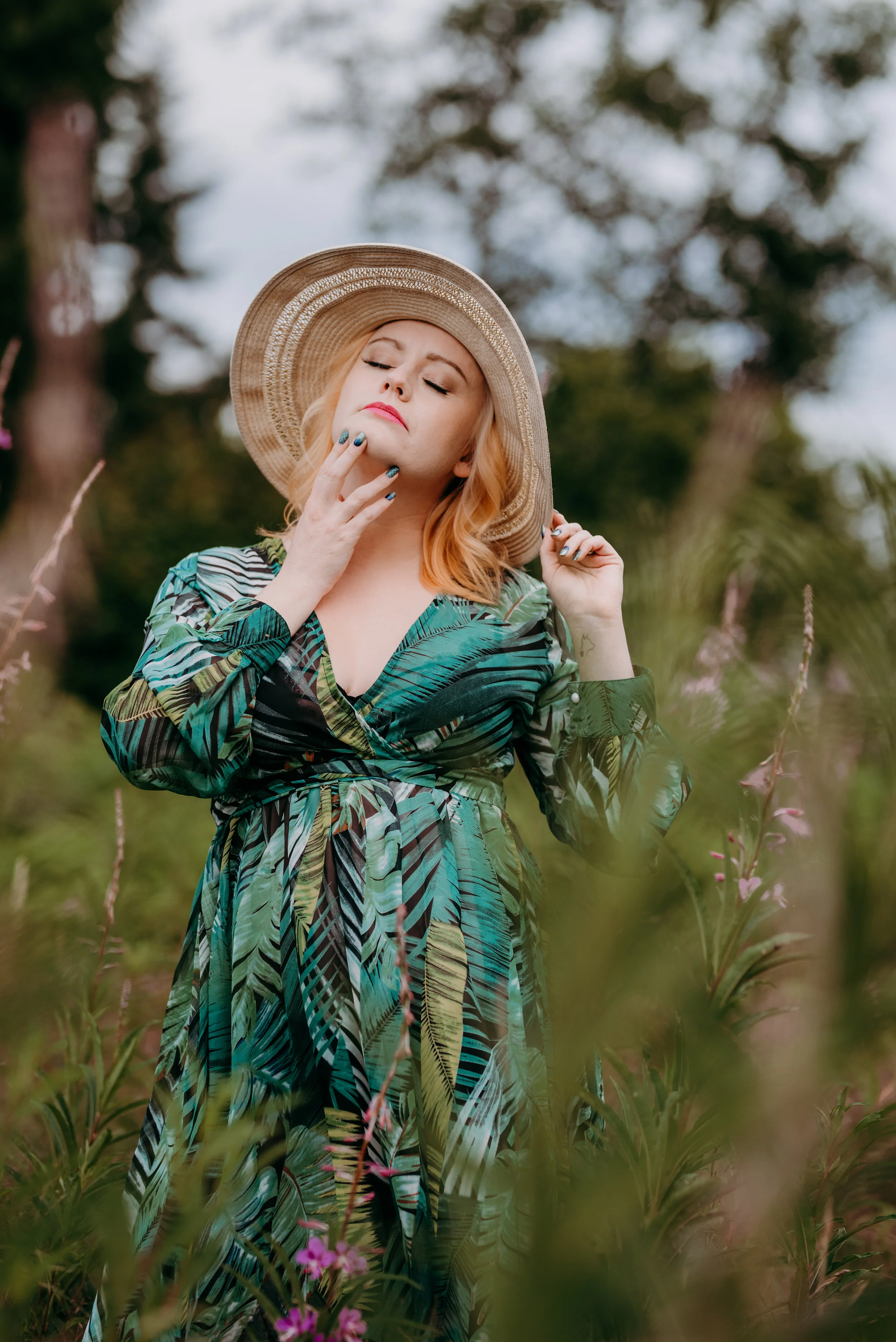 SKA_DC_abby_oralynn_outdoor_boudoirCOLOR_round1 (34 of 189).jpg