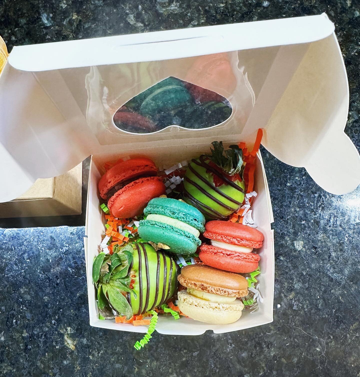 limited availability! Grab your matcha chocolate covered strawberries and macarons for only $18!