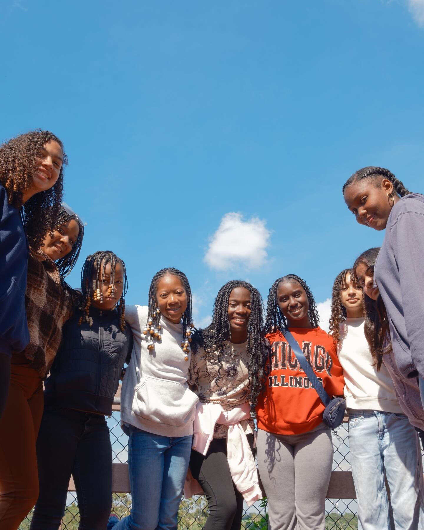 The images from our Women&rsquo;s History Month nature walk with @withcreators just came back and WOW @chrrislowe did their THANG!
&zwnj;
🚶🏾&zwj;♀️🥾🌱🌿
&zwnj;
Last weekend we took a walking field trip through View Park with mentors from @withcrea