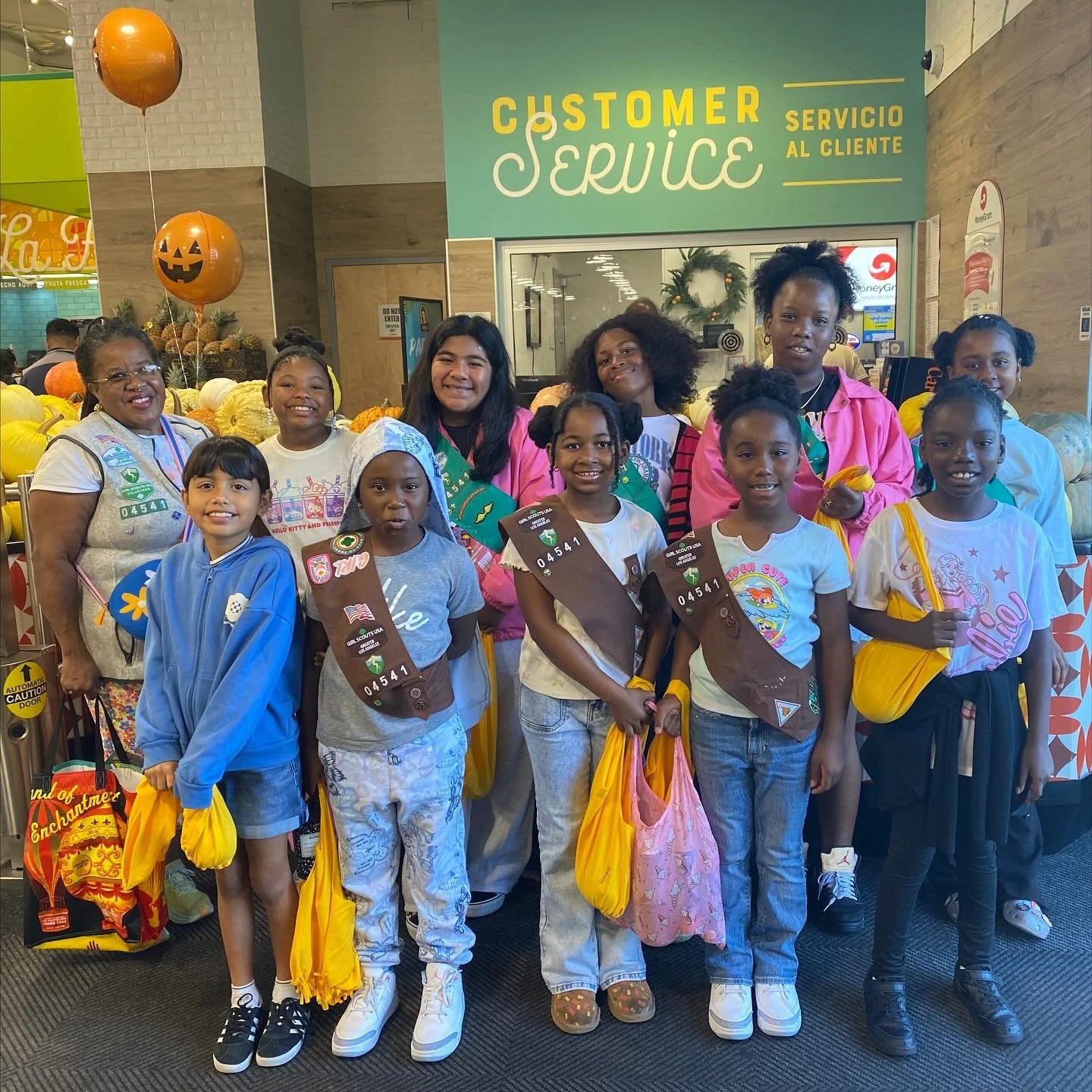 You wanna talk about someone who can make a lesson plan, then let&rsquo;s talk about our G.IRL Scout leader @mrs.cherieheinrich

This fall are G.IRL Scouts learned about apples. Ok sure that&rsquo;s cool&hellip; But let me tell you about the lesson p