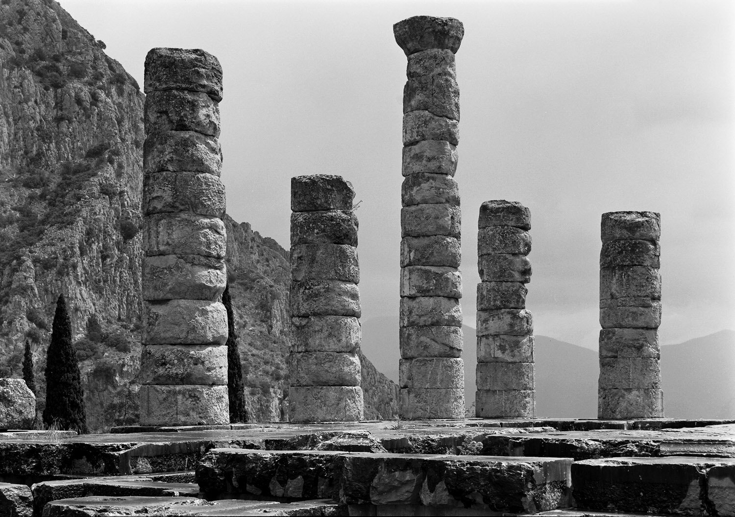 Delphi-columns.jpg
