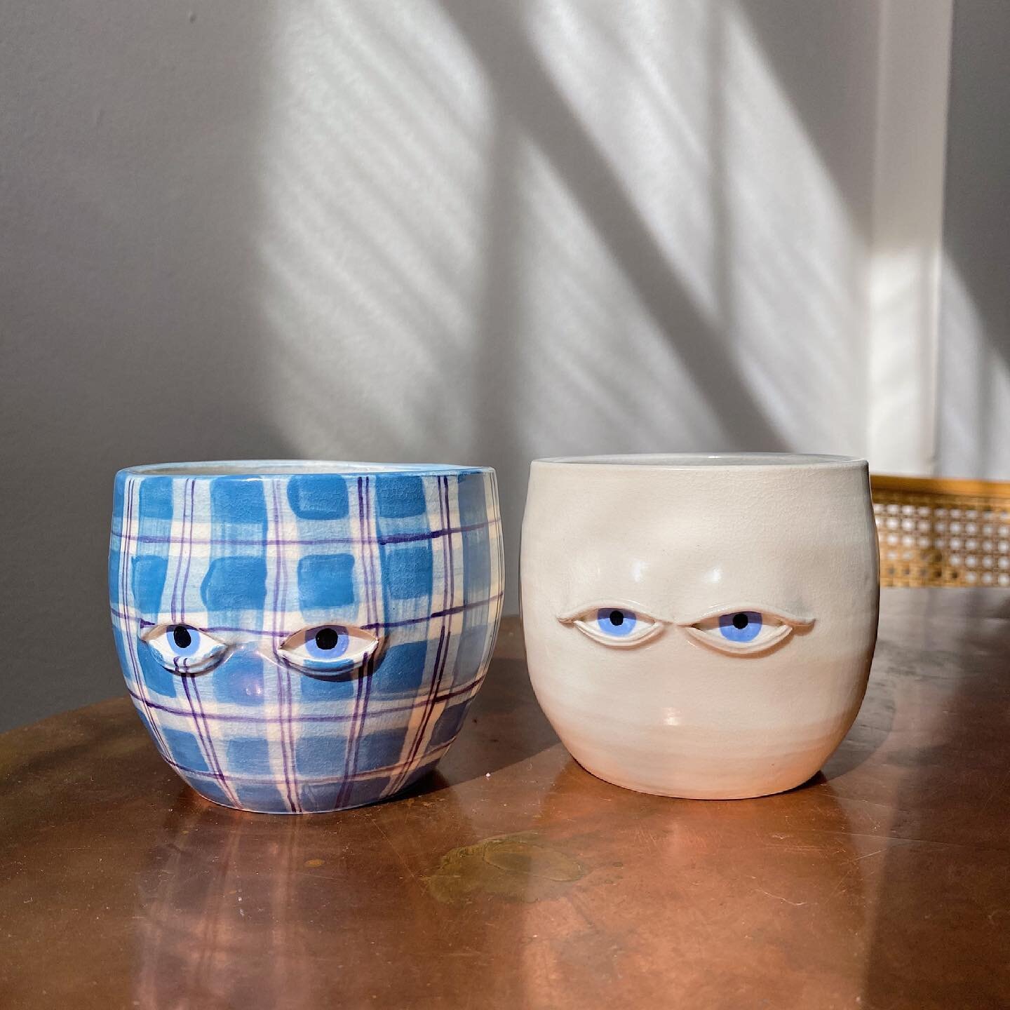 Happy Friday everyone!! These two and more are now available on my website 

Link in bio
&bull;
&bull;
&bull;
&bull;
&bull;
&bull;
#ceramicsofinstagram #shopupdate #cupset #handmade #handmadeceramics #blueplaid #ceramicfriends #sleepycups #ceramicart
