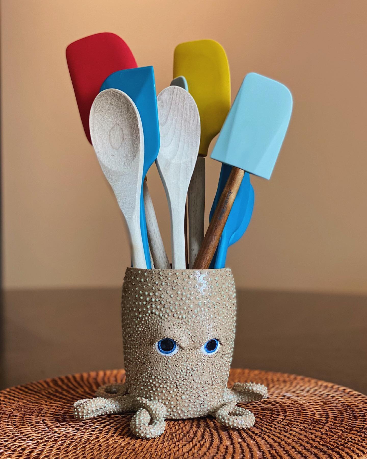 She&rsquo;s versatile. She can hold your spoons too 

(Sold)
&bull;
&bull;
&bull;
&bull;
&bull;
&bull;
#companycreature #blueeyes #speckledclay #ceramicvase #handmade #utensilholder #ceramicsofinstagram #productphotography