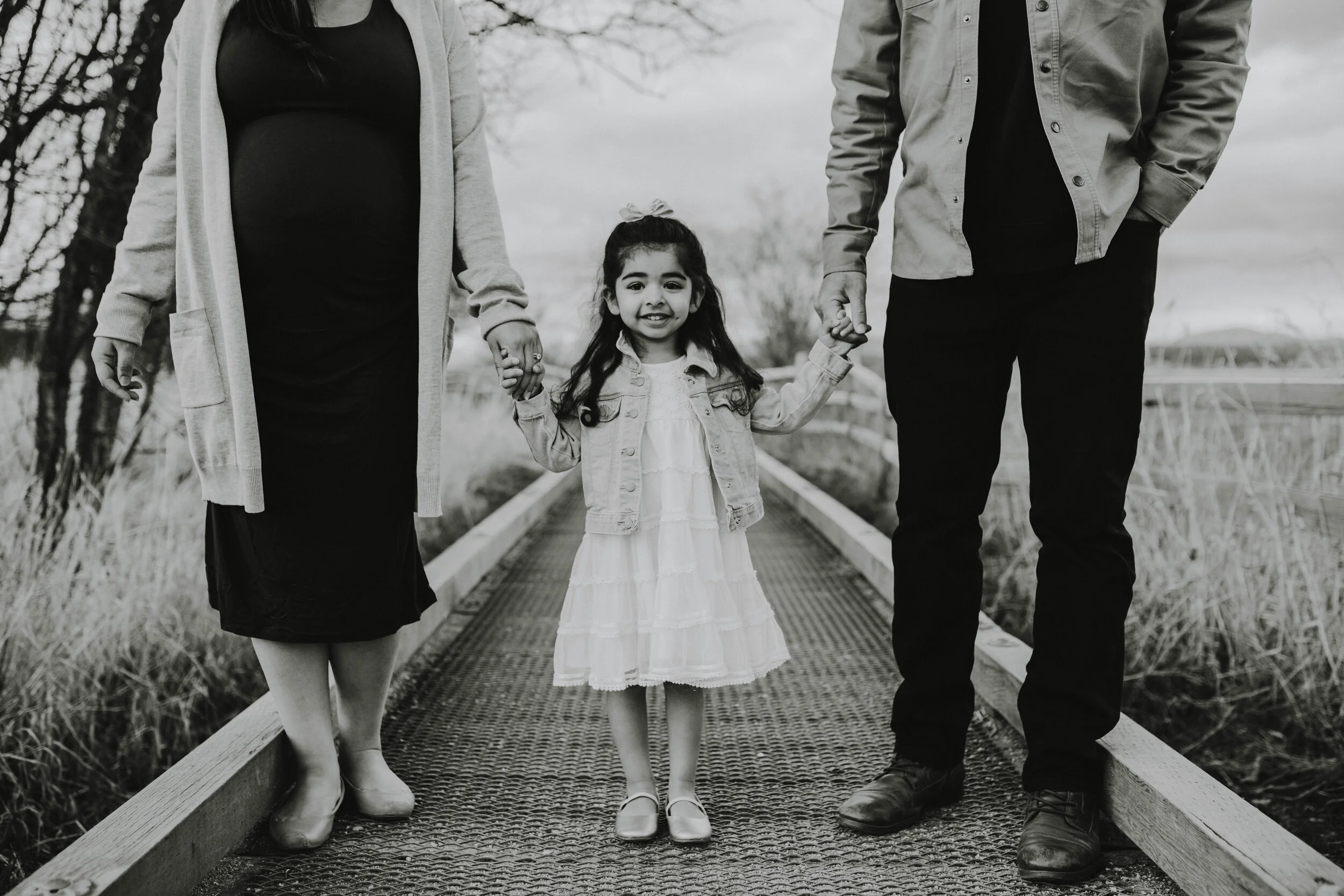 PortraitsByErin_FarwahaFamily-2716.jpg