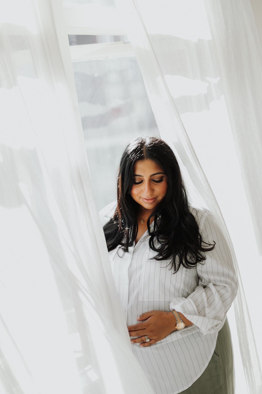 PortraitsbyErin_Raveena_Maternity_Aug2025-2194_websize.jpg