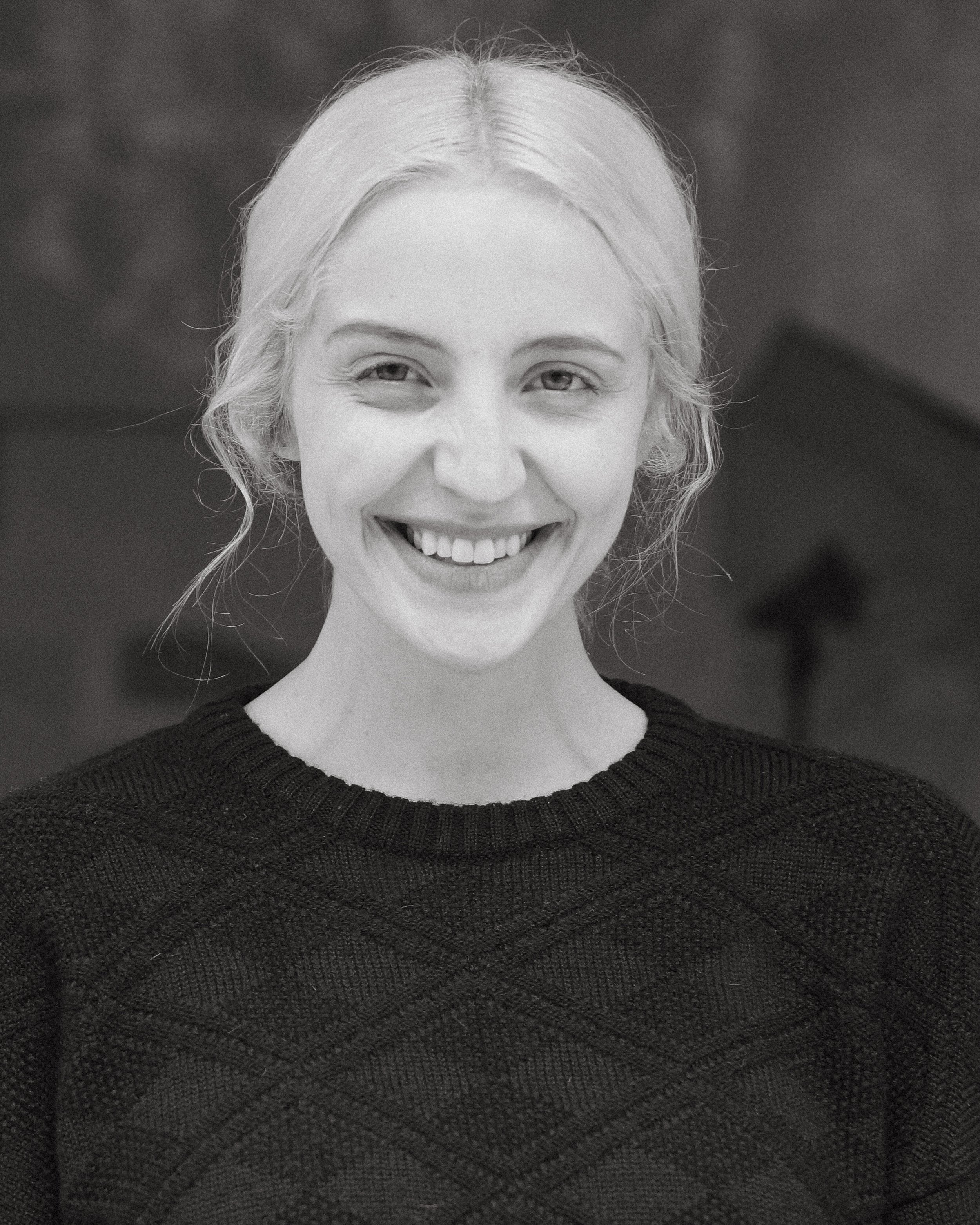 Mary Headshot-2.jpg