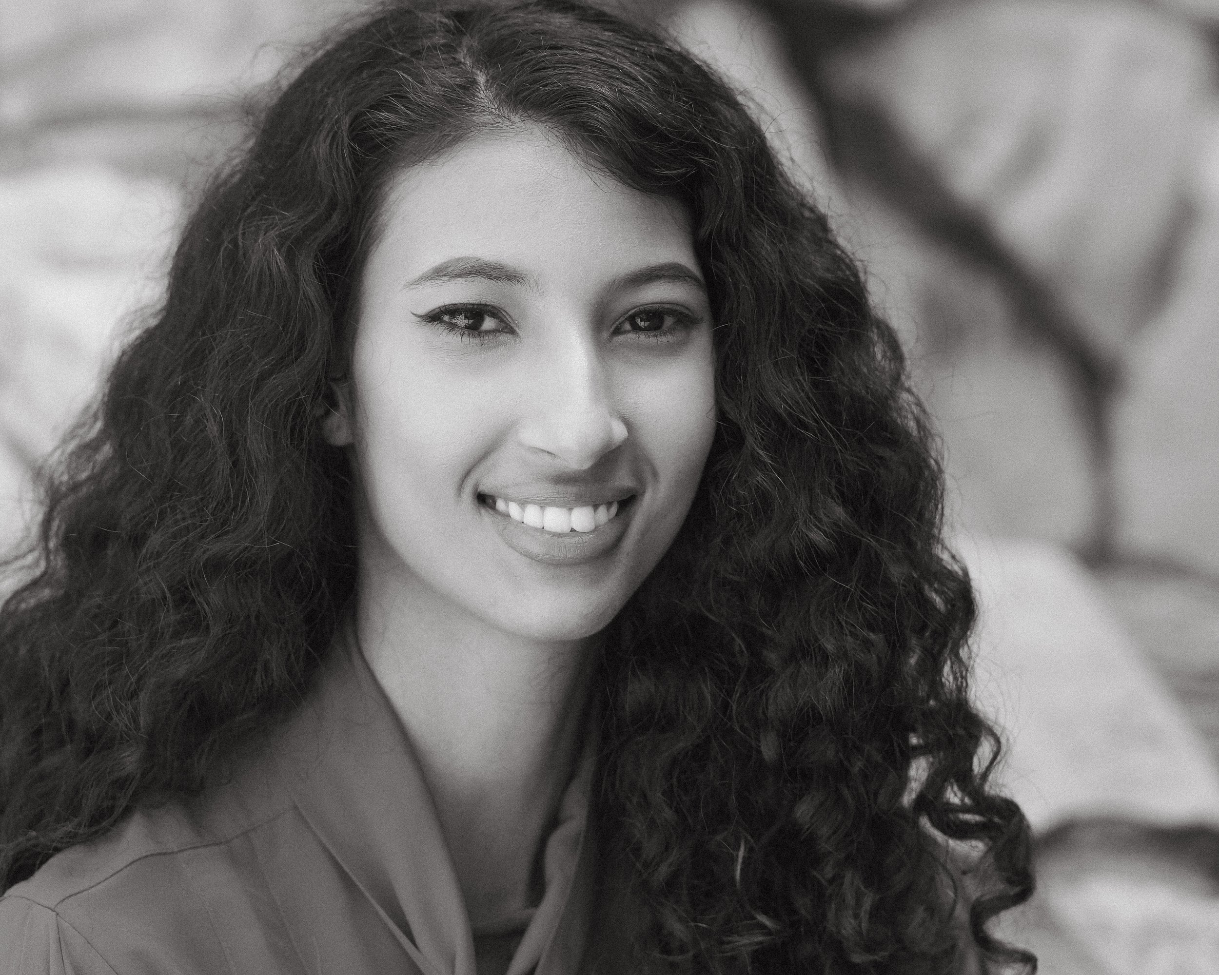 Omaima Headshot-3.jpg