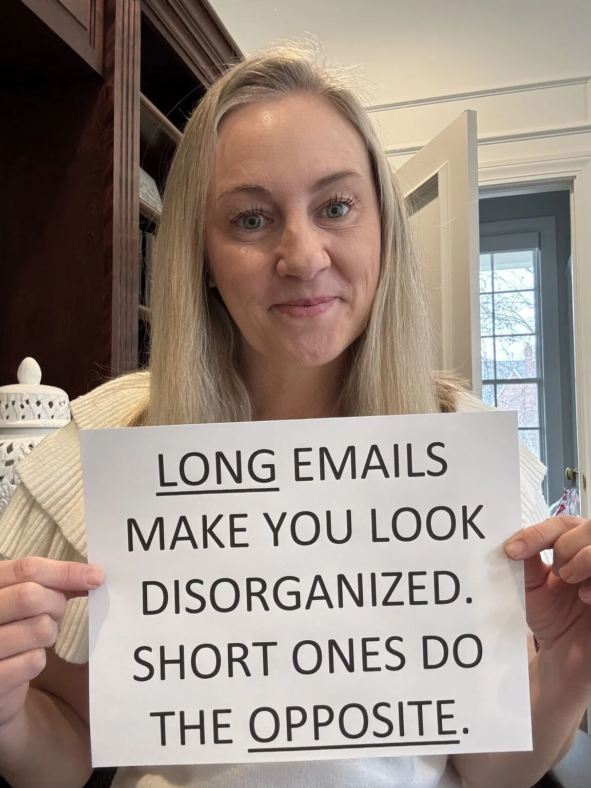 LONG Emails Make You Look Disorganized. Short Ones Do the Opposite.