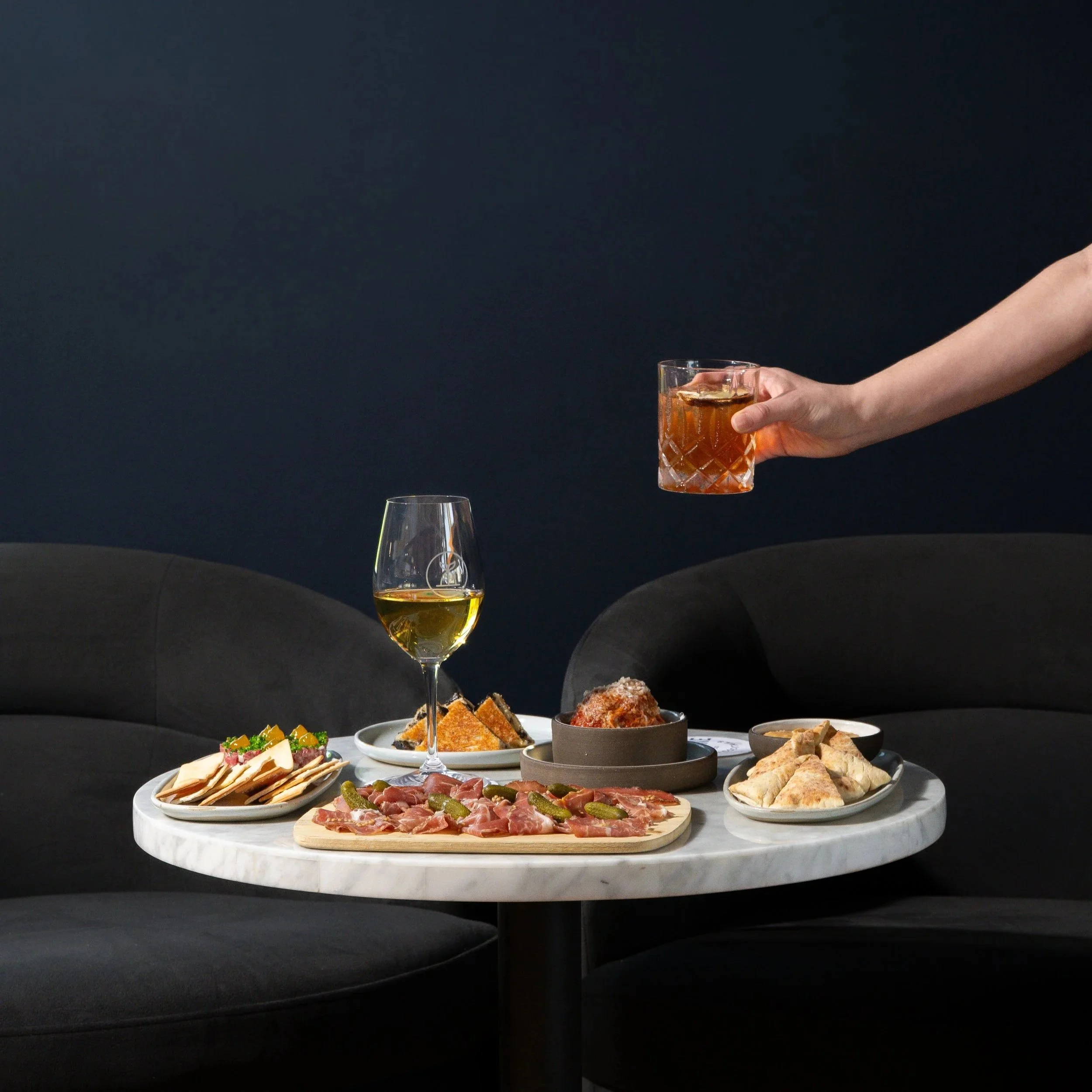 BALEINE WINE BAR