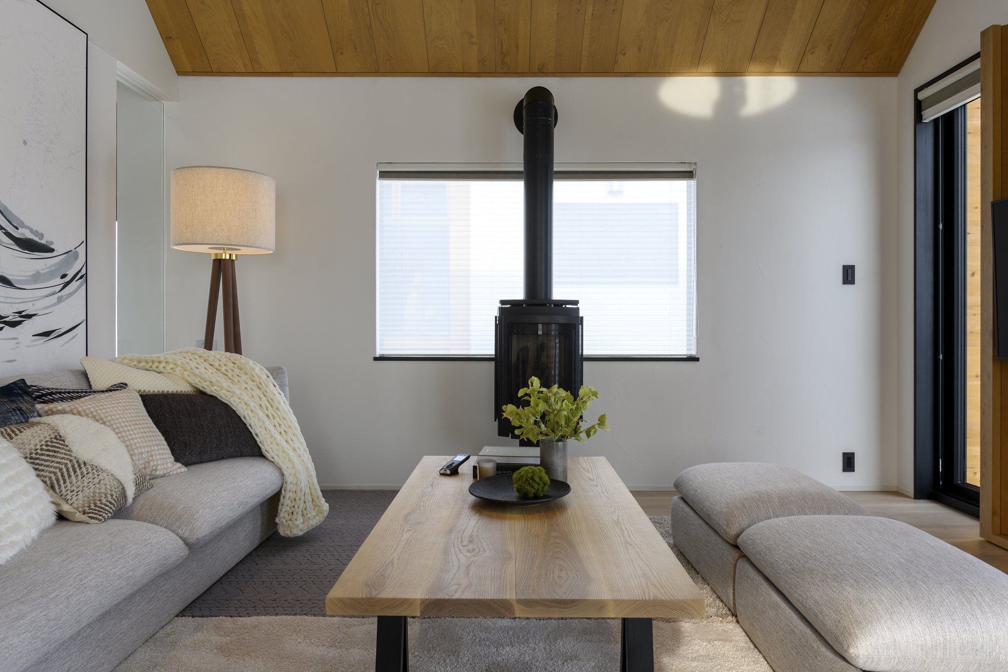 Nordic fireplace to keep the family warm