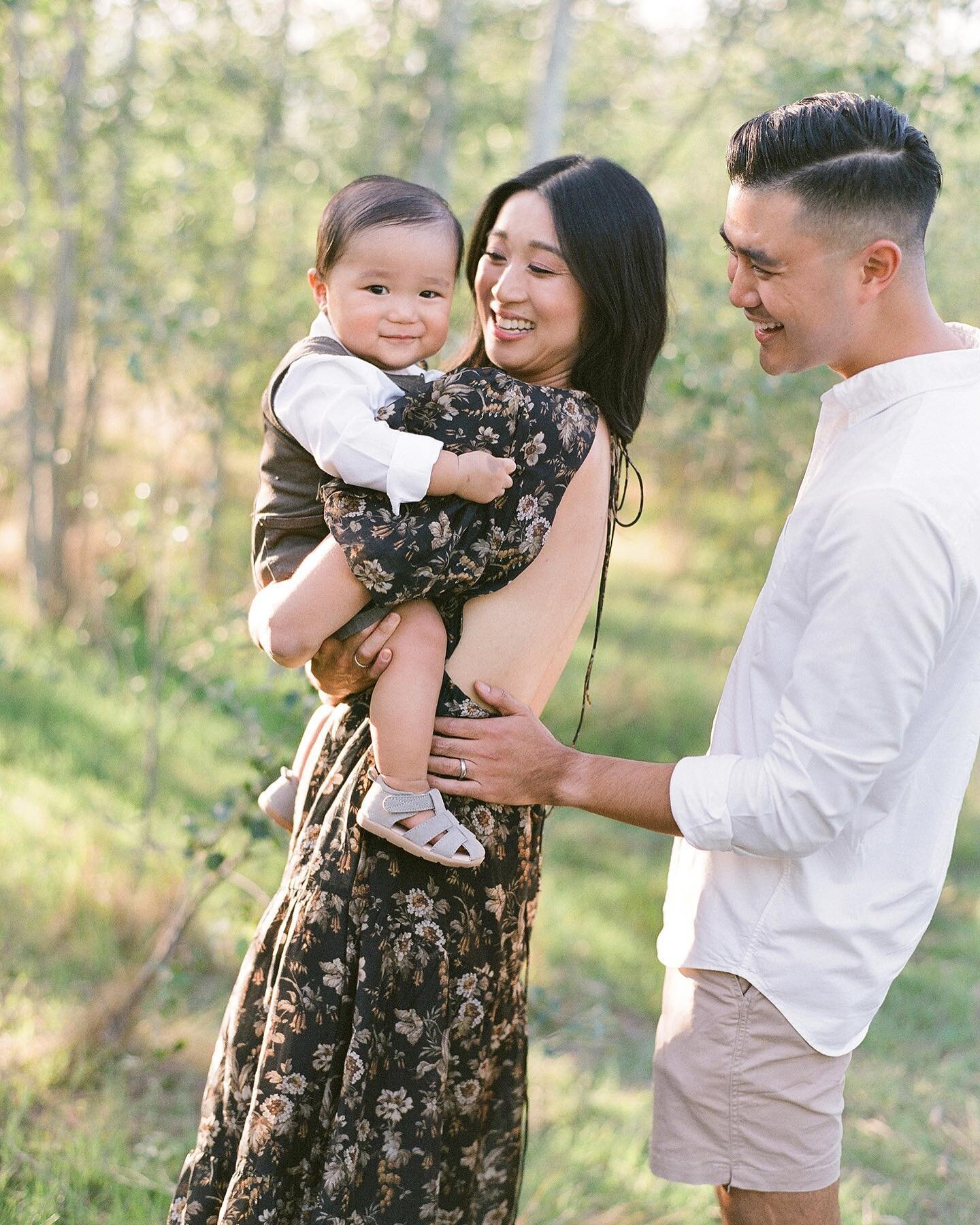 A few weeks ago I had the pleasure of photographing this beautiful family. What an amazing afternoon it was with these two &amp; their precious babe. Such a beautiful time of year for portrait sessions - making the most of that golden light before wi