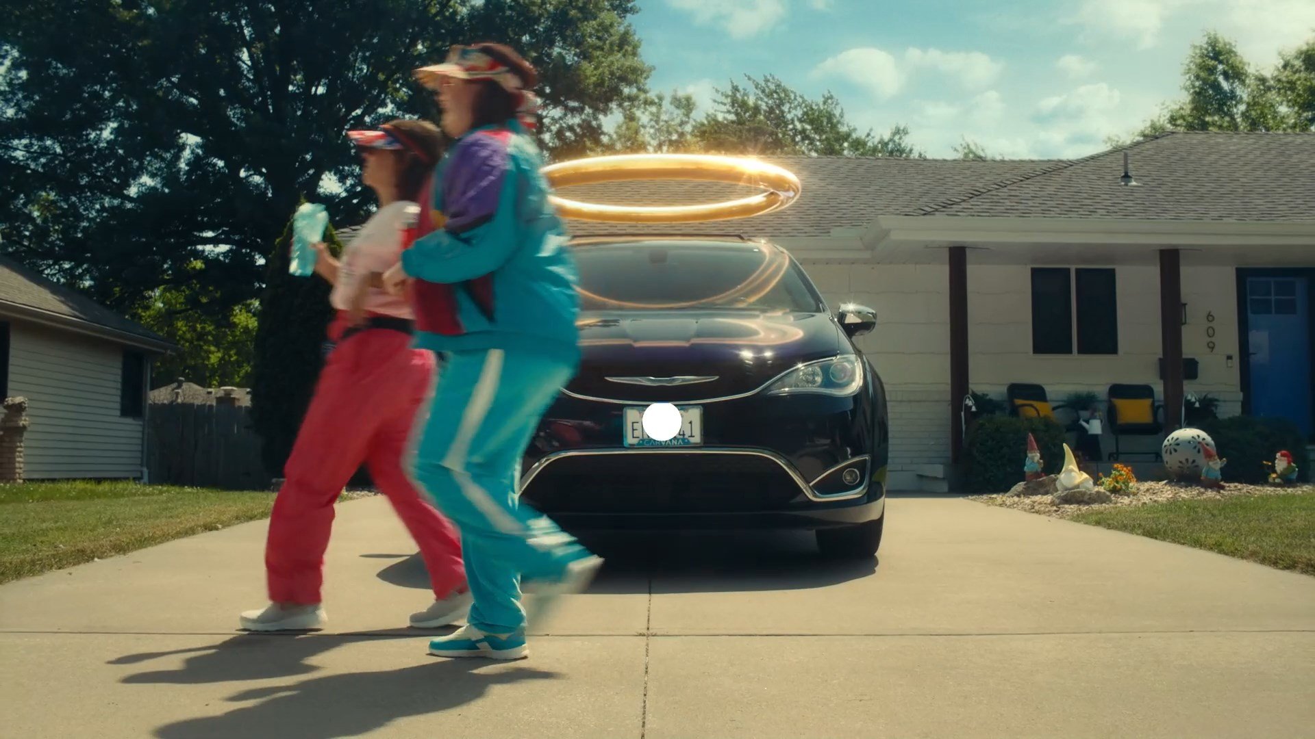 carvana_-_fanatical_sharing (1080p).mp4_snapshot_00.27.042.jpg