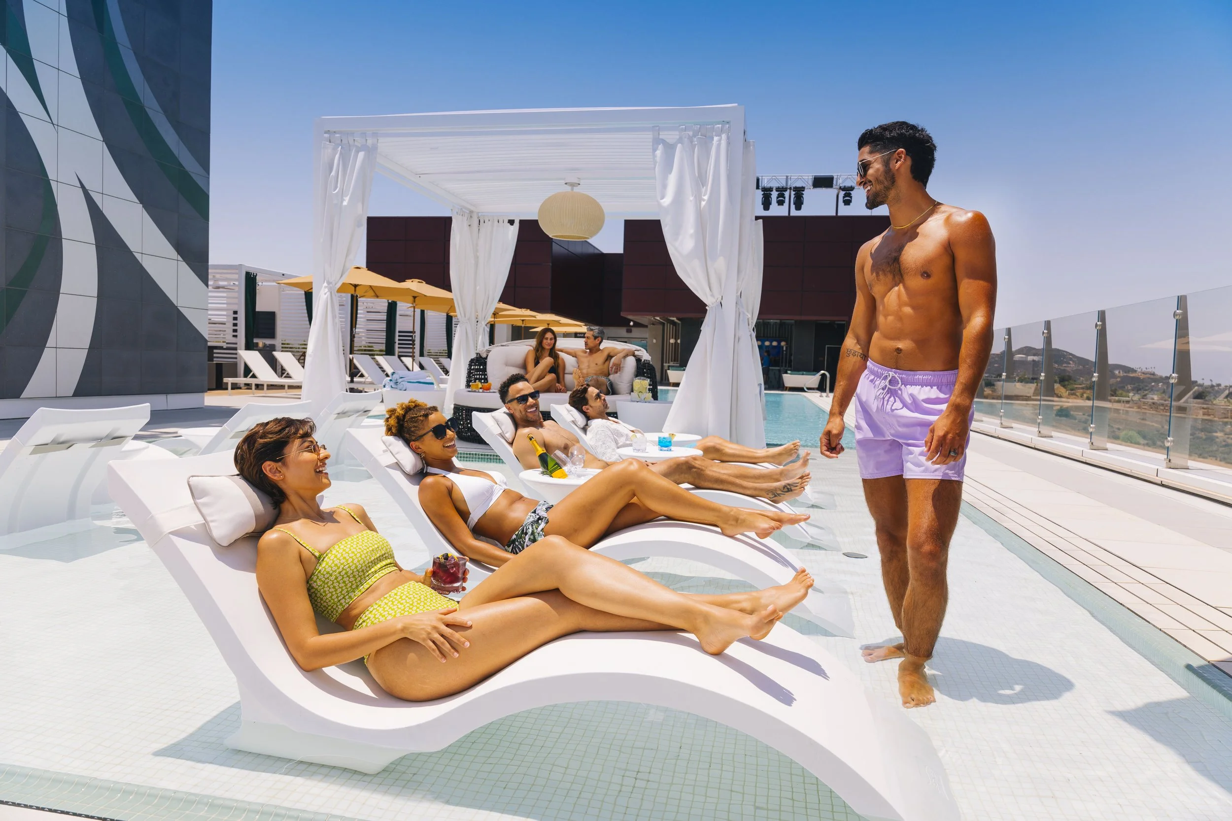 Jamul_PoolChairs_4532_RT1.jpg
