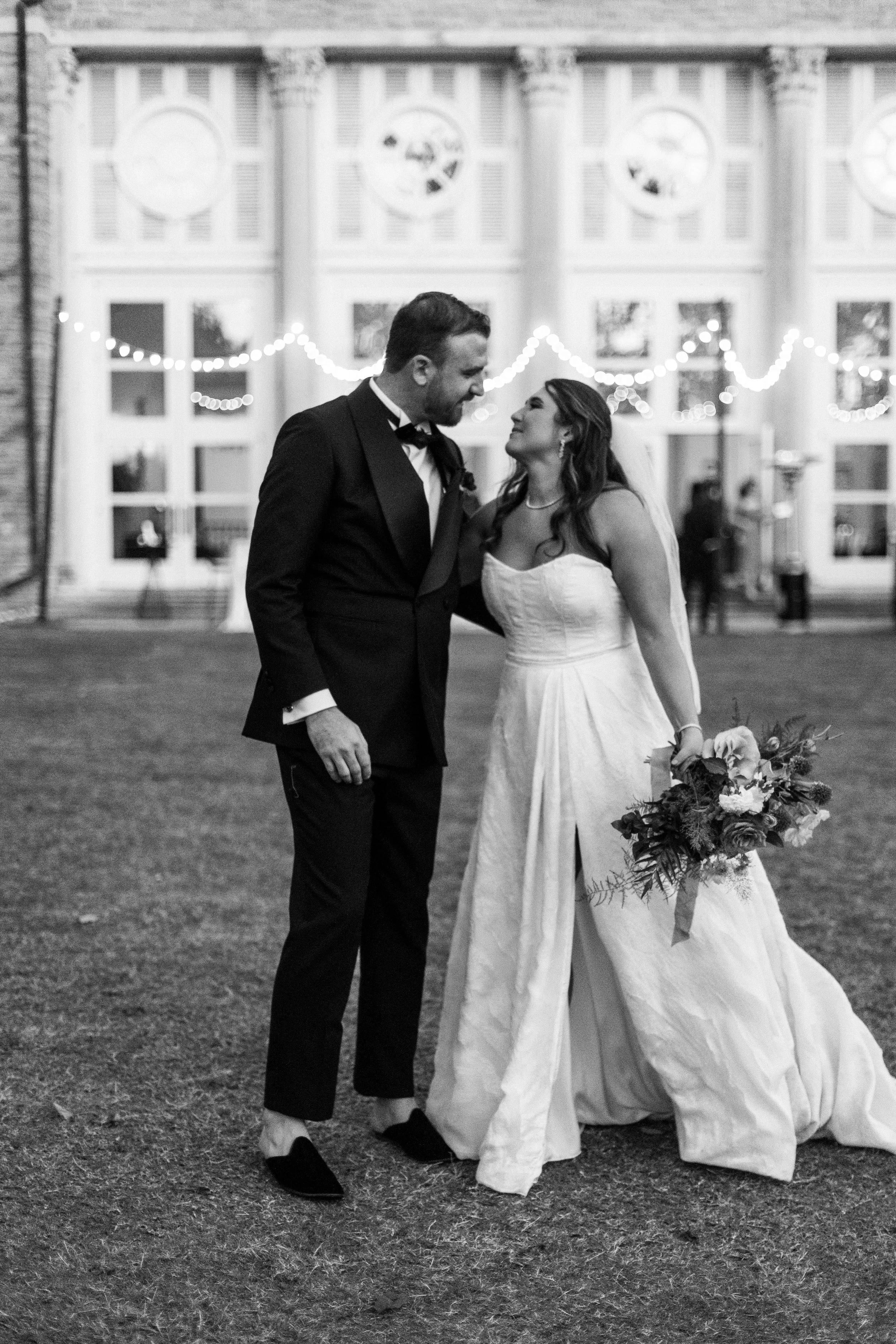 Nashville Wedding Venues Cheekwood grand lawn with string lights