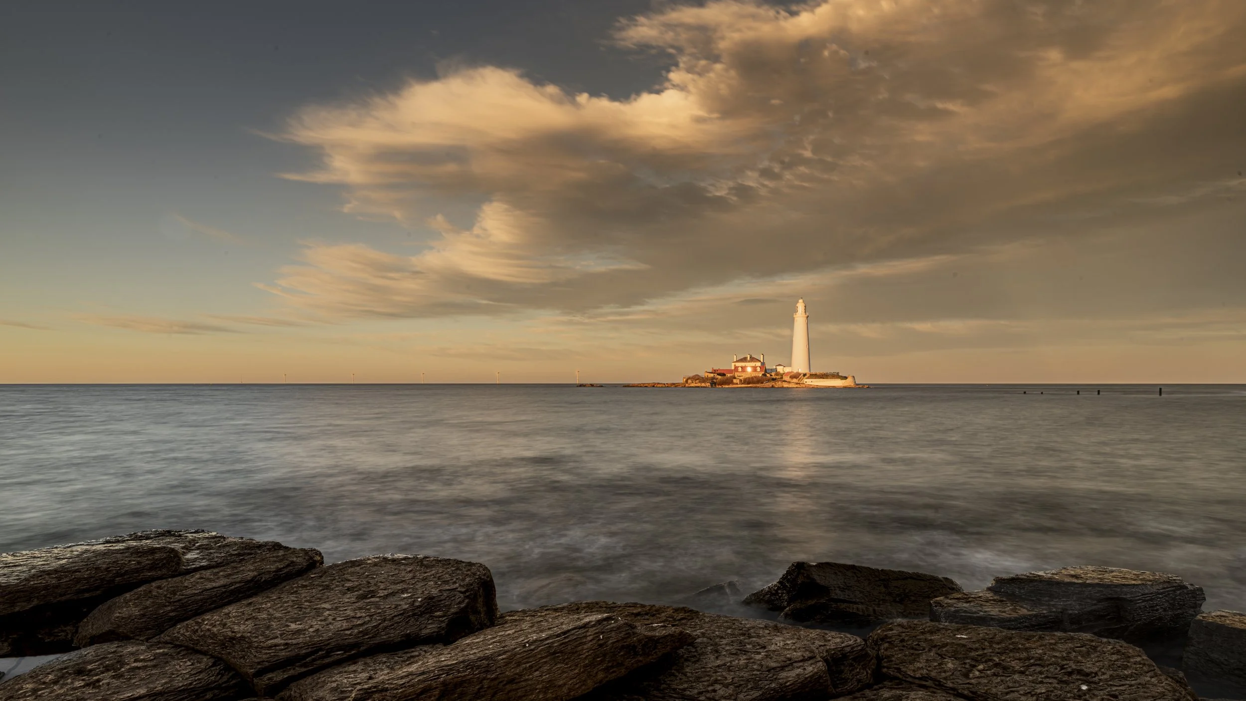 Glastonbury moon 2-3854.jpg