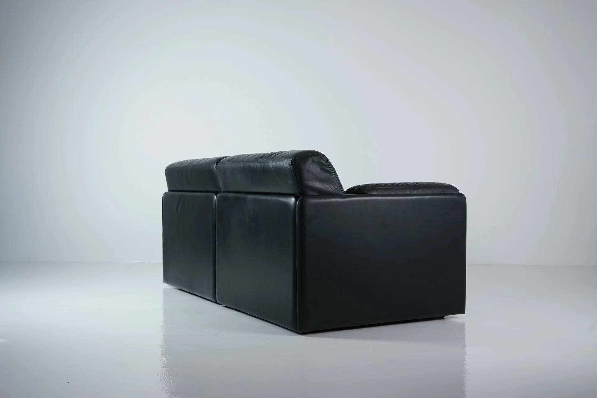 DS 78 Black Leather Sofa by De Sede  0370.JPG