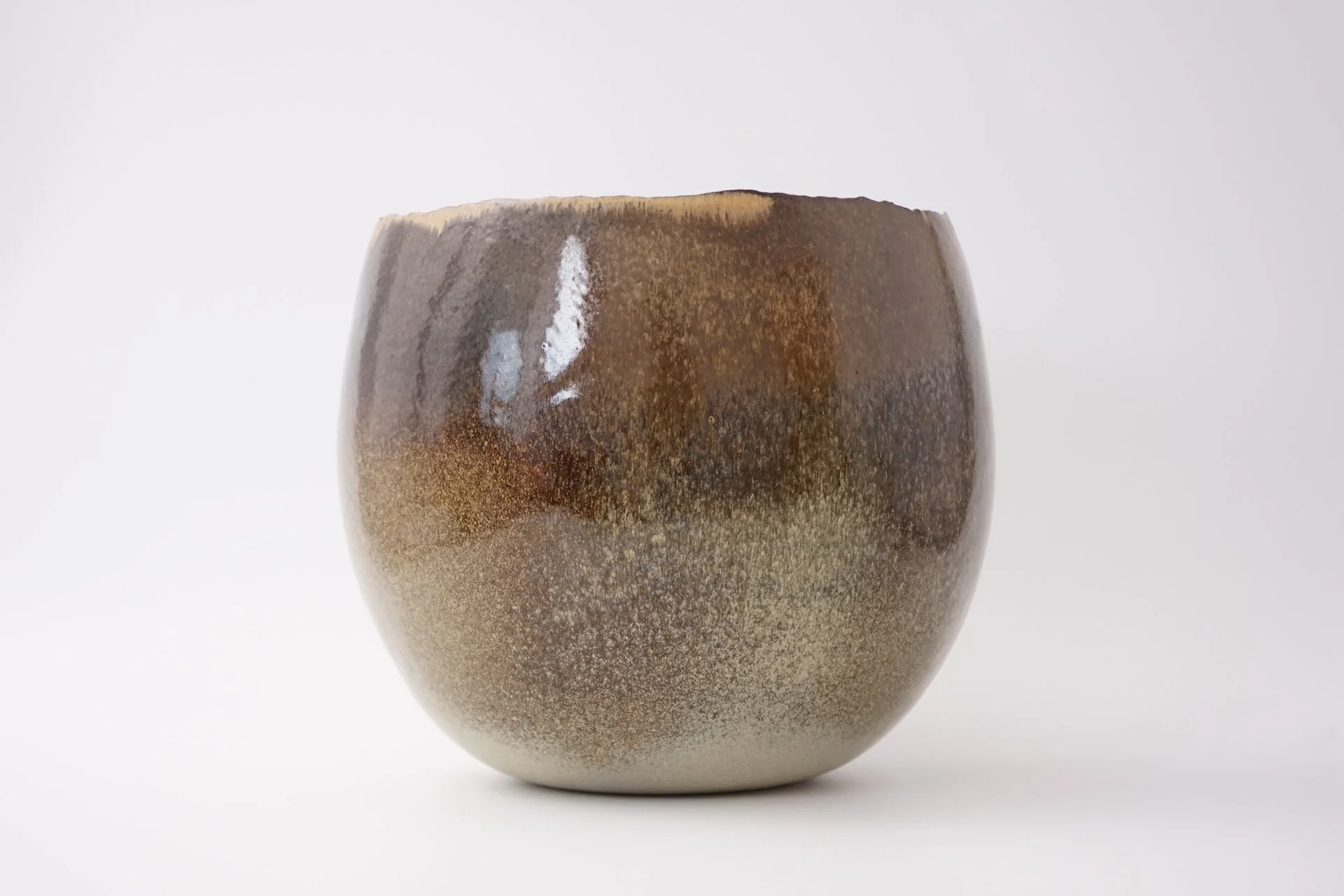 Large Studio Ceramic Bowl by Sabine Jeck Keramik 1899.JPG