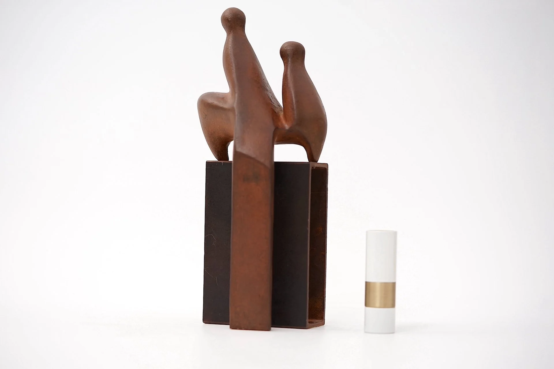 Zezoo Animal & Rider – Abstract Cast Iron Sculpture by Gertraude Zebe, 3:5, 20033677.JPG