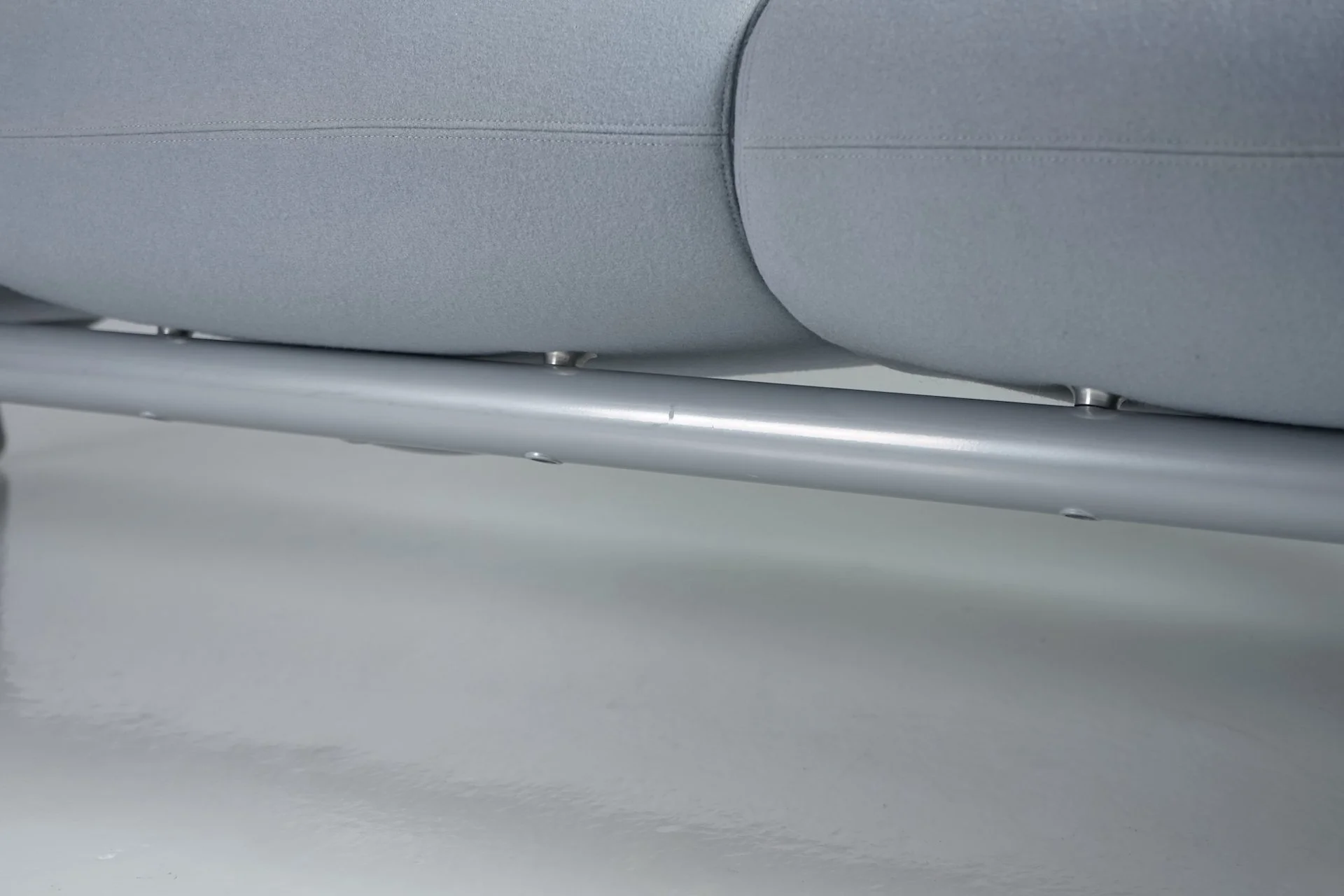Gluon Sofa by Marc Newson for Moroso 5842.JPG
