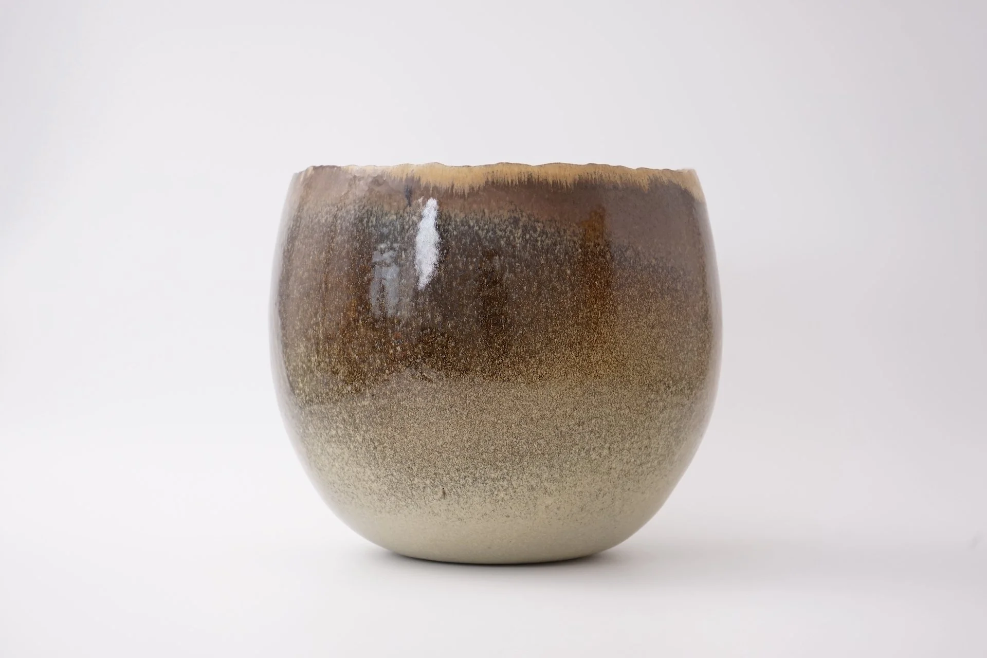Large Studio Ceramic Bowl by Sabine Jeck Keramik 1896.JPG