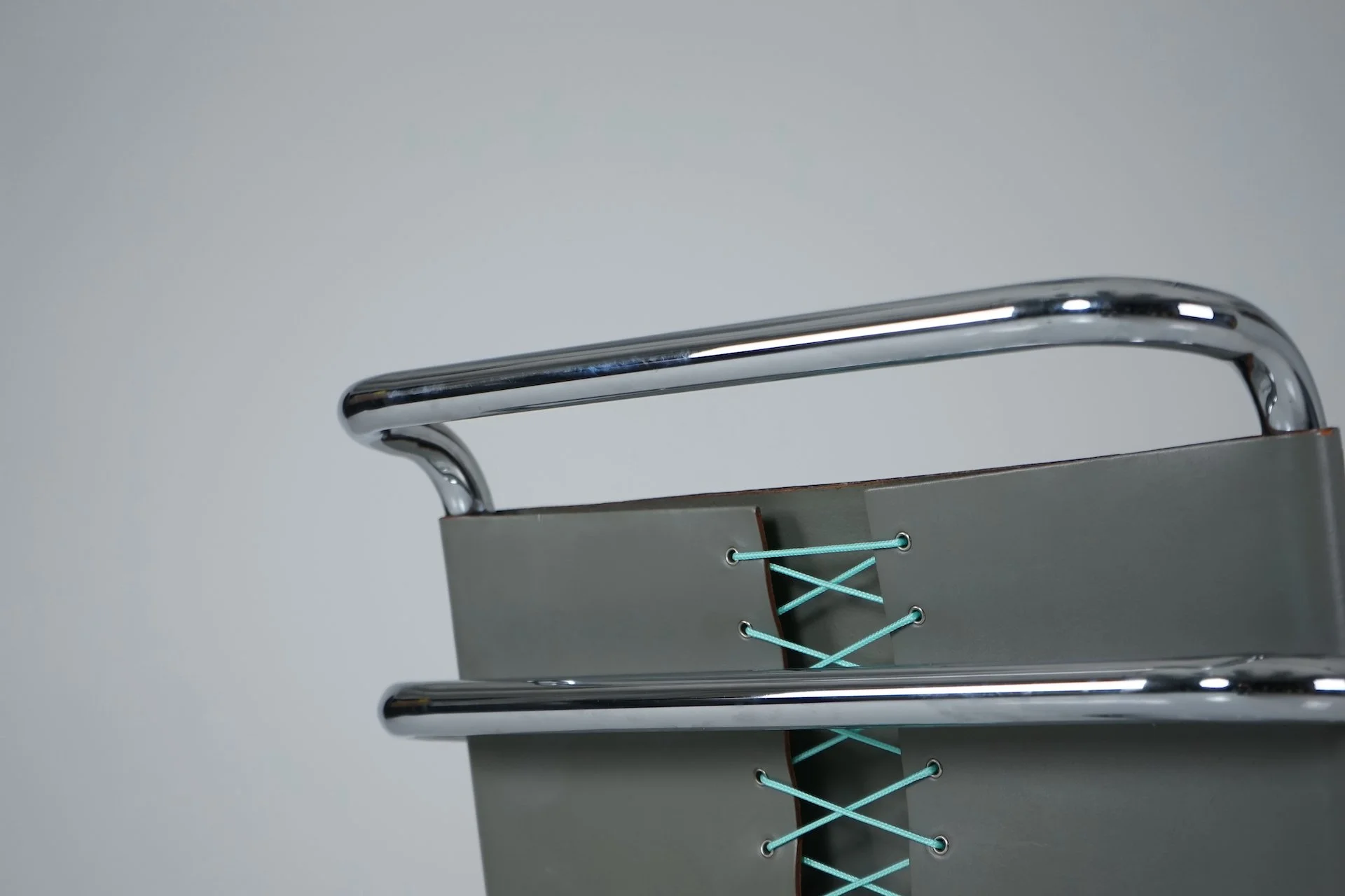 MR20 Tubular Steel Chair by Ludwig Mies van der Rohe for Knoll Stahlrohr Vintage Bauhaus 418.JPG