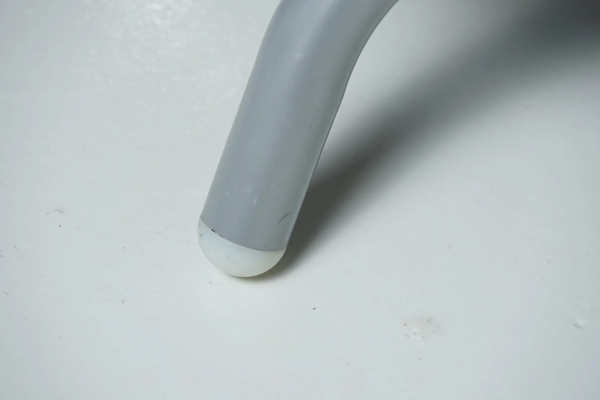Gluon Sofa by Marc Newson for Moroso 5833.JPG
