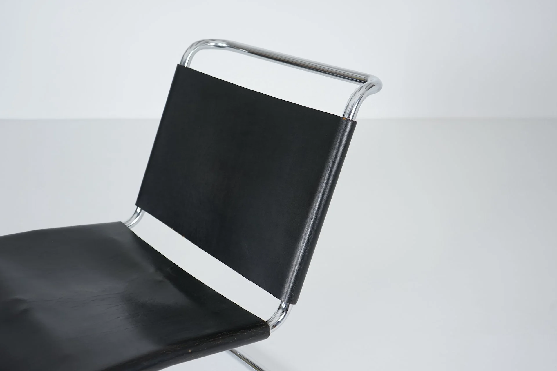 MR30:5 Tubular Steel Arm Chair by Ludwig Mies van der Rohe for Knoll 455.JPG