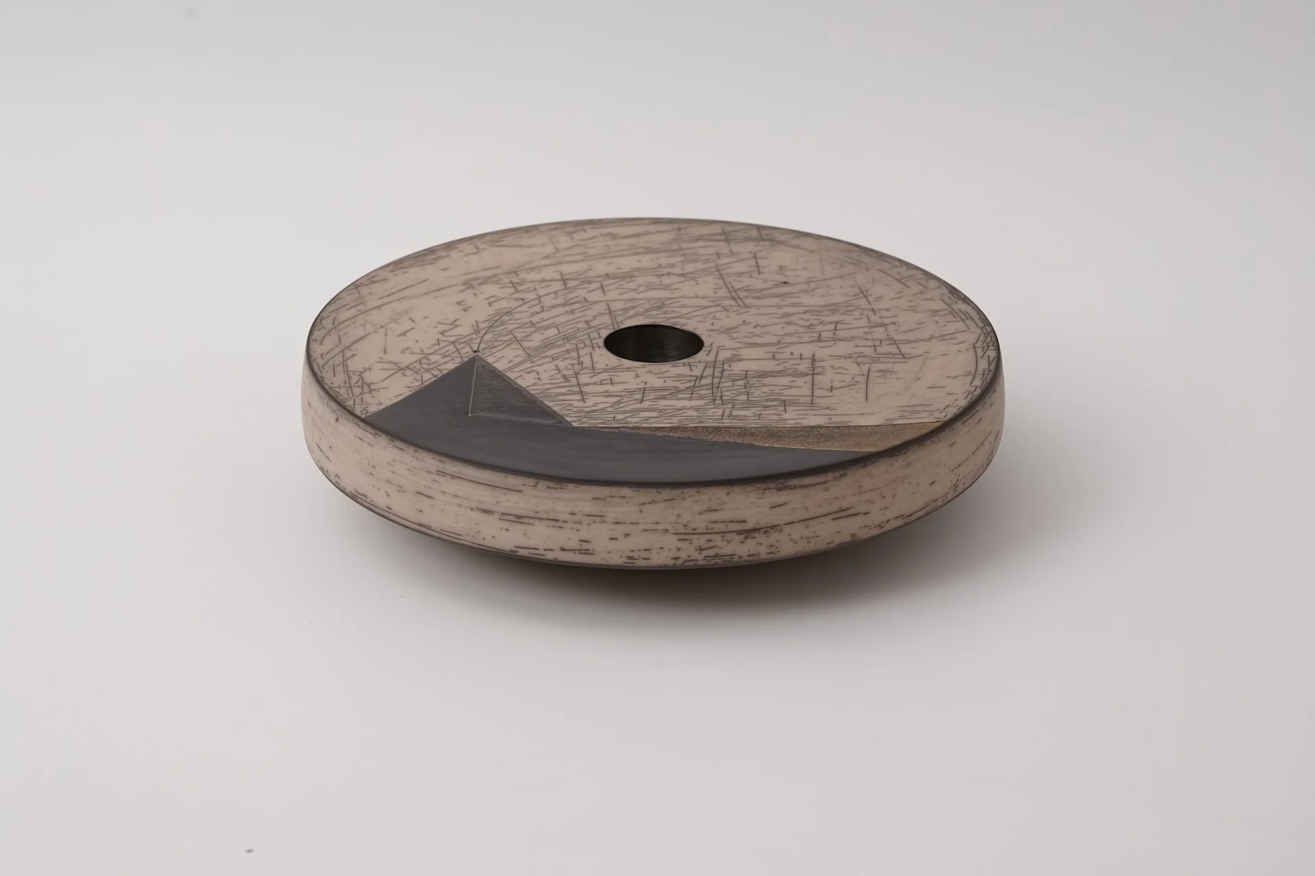 Belgian Studio Pottery by Jaques Tjok Dessauvage, 2000 45.JPG