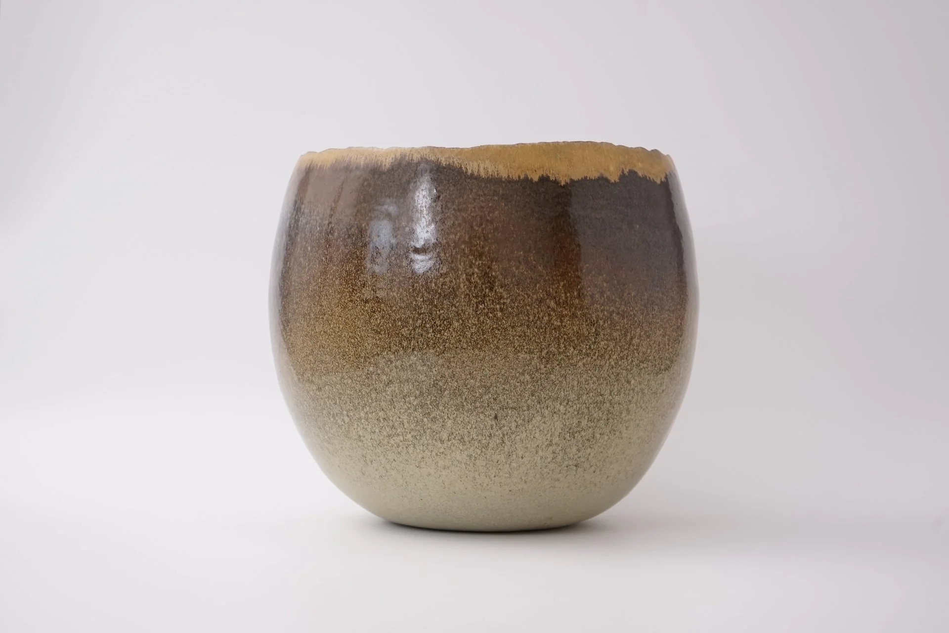 Large Studio Ceramic Bowl by Sabine Jeck Keramik 1897.JPG