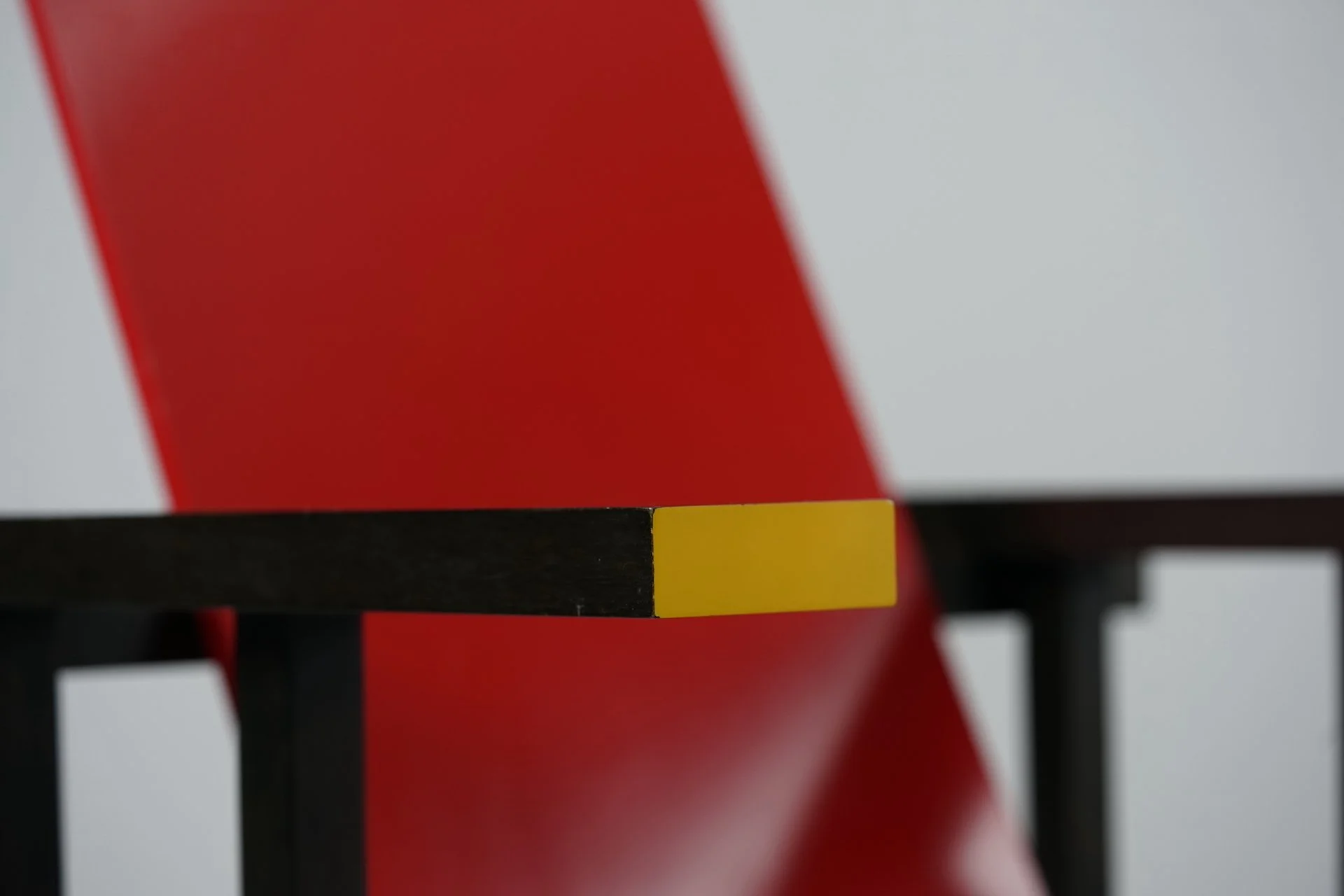 Red And Blue Arm Chair by Gerrit Rietveld for Cassina 558.JPG