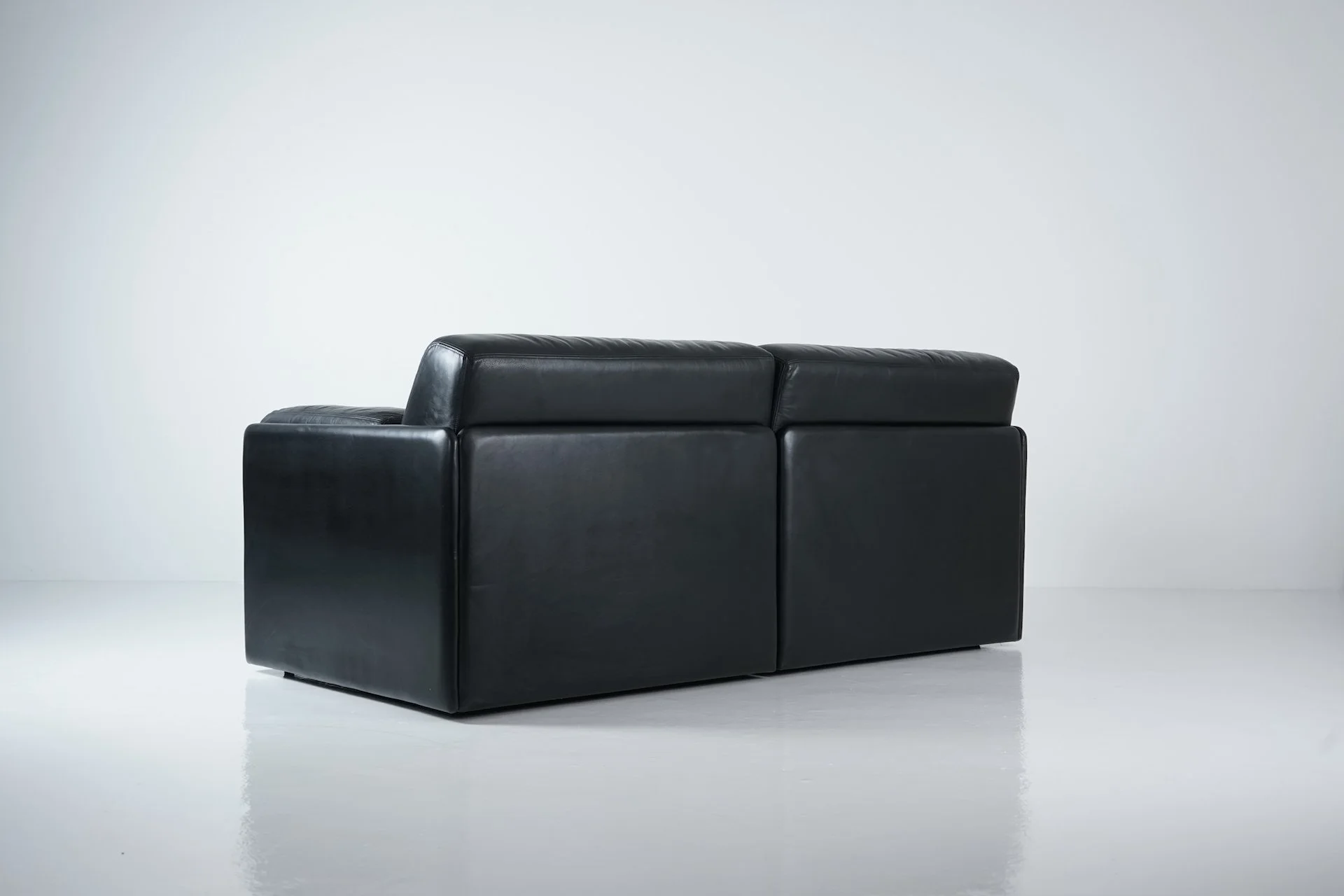 DS 78 Black Leather Sofa by De Sede  0364.JPG
