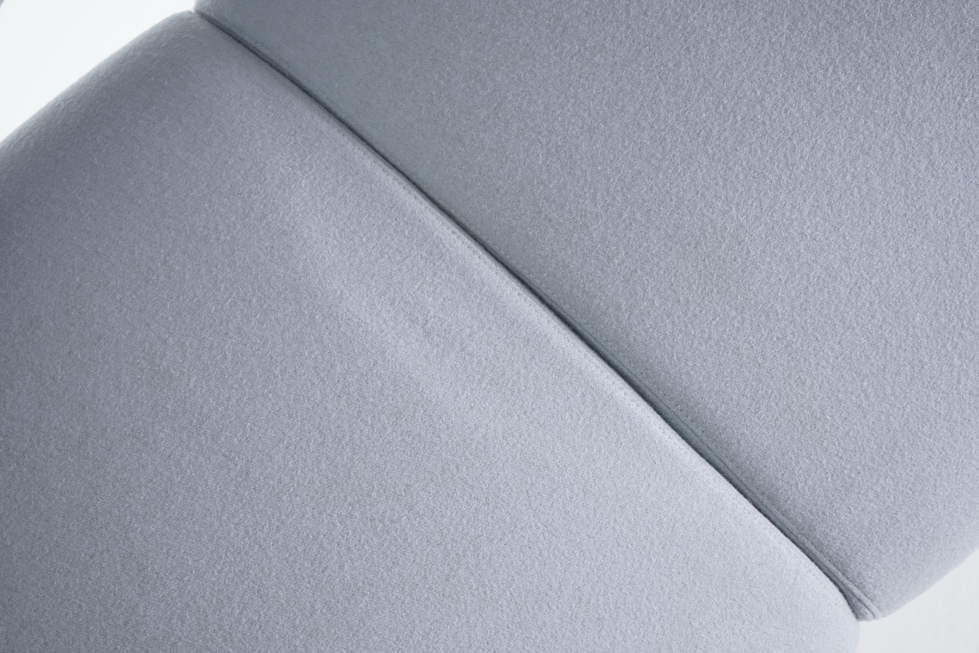 Gluon Sofa by Marc Newson for Moroso 5818.JPG