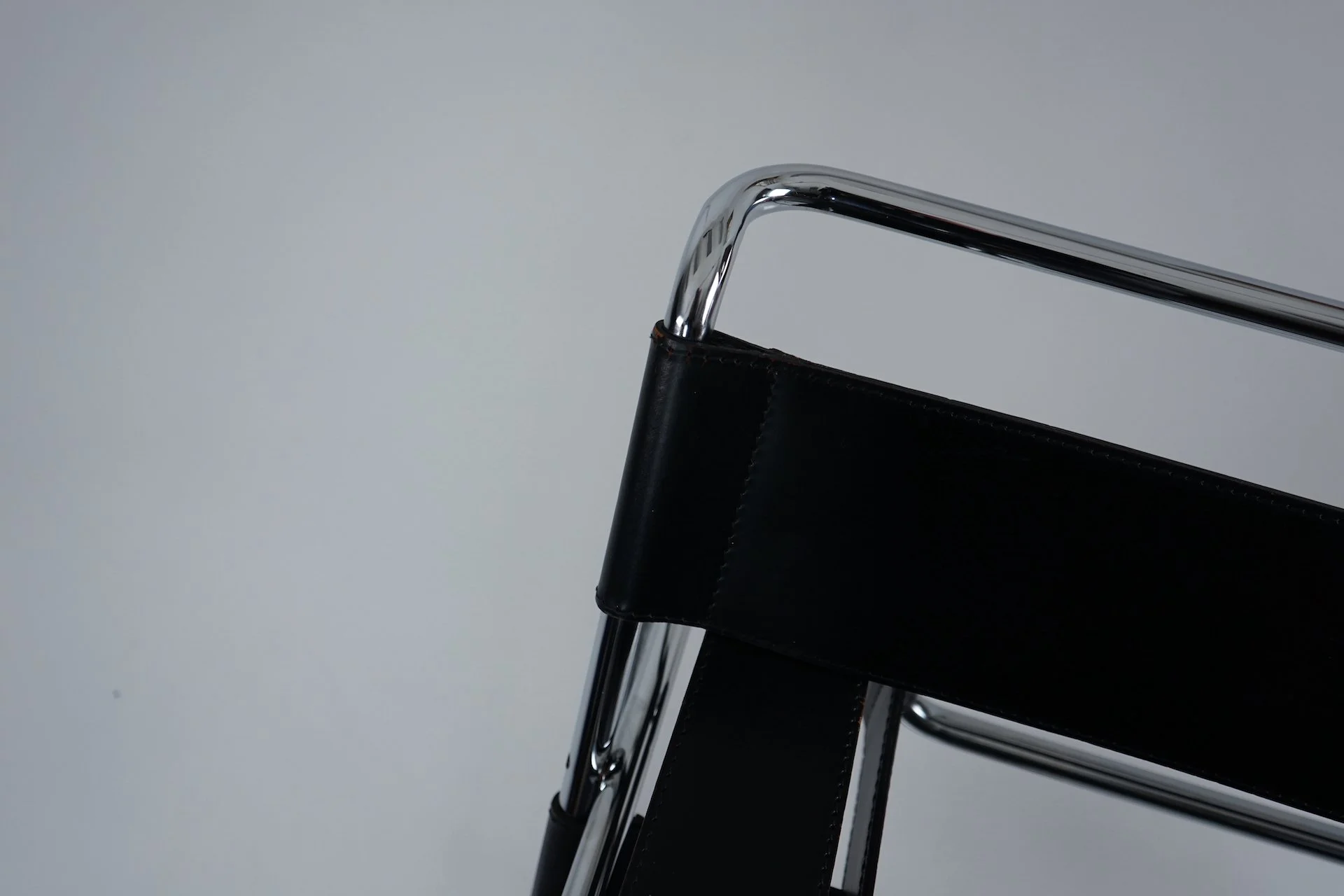 Wassily Chair by Marcel Breuer for Gavina set of 2 Knoll Vintage 7791.JPG