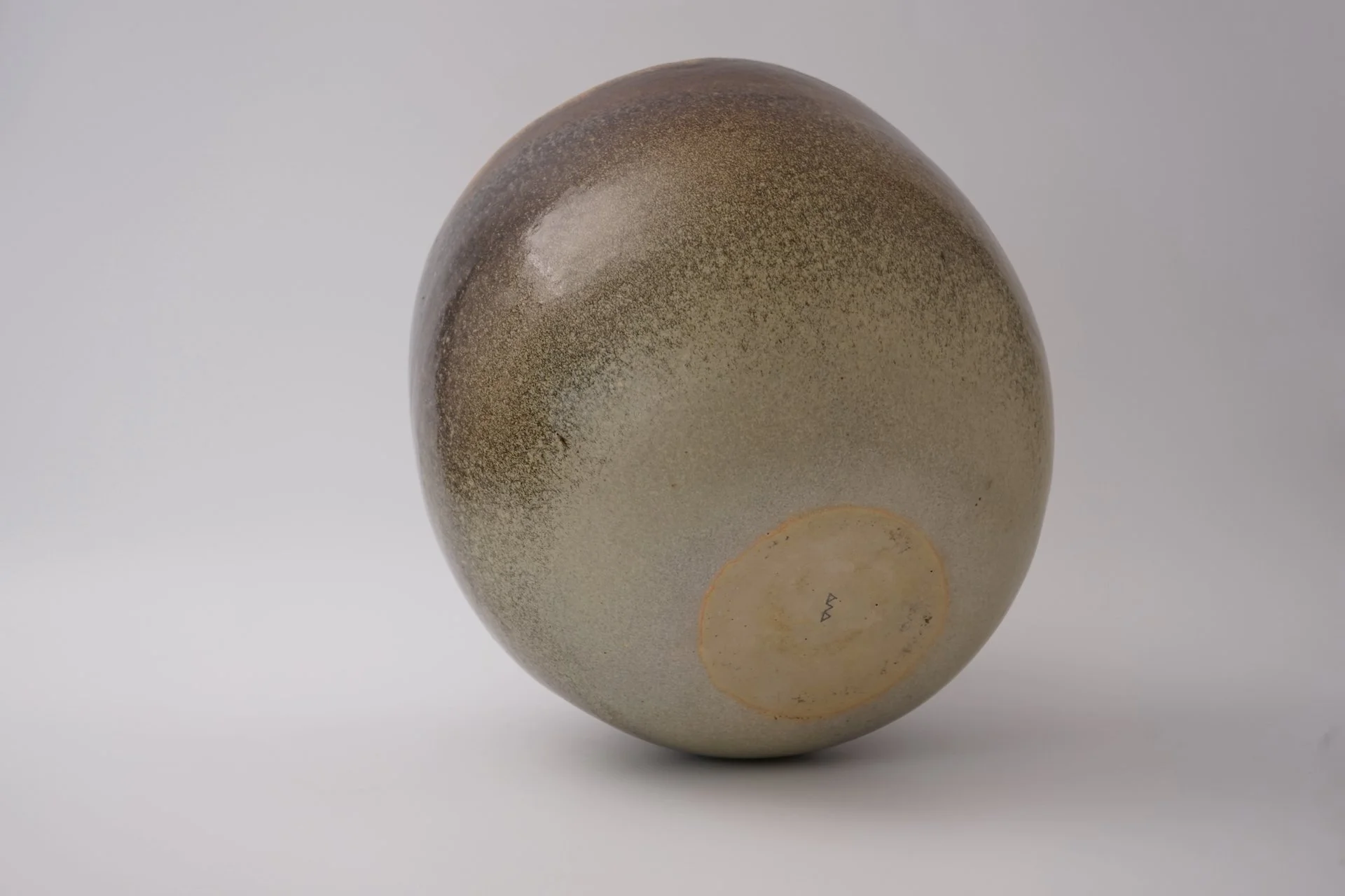 Large Studio Ceramic Bowl by Sabine Jeck Keramik 1906.JPG