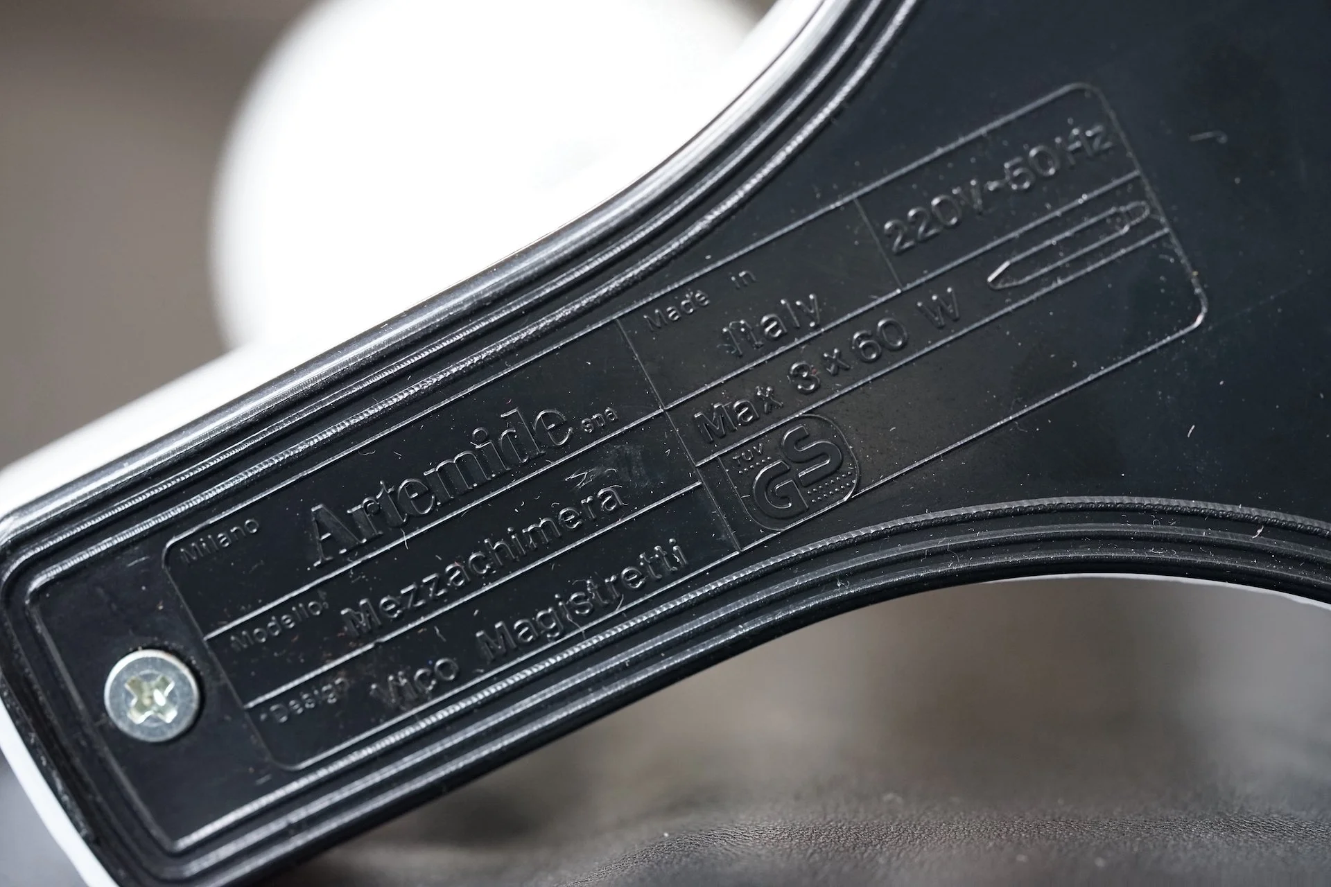 Table Lamp Mezzachimera by Vico Magistretti for Artemide 890.JPG