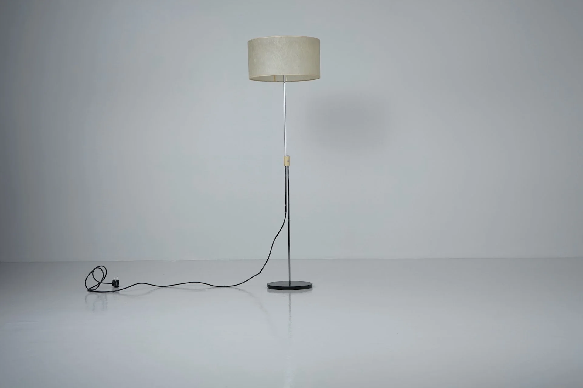 Height-adjustable floor lamp by Stiegler Marbach mid cnury modern vintage 7864.JPG