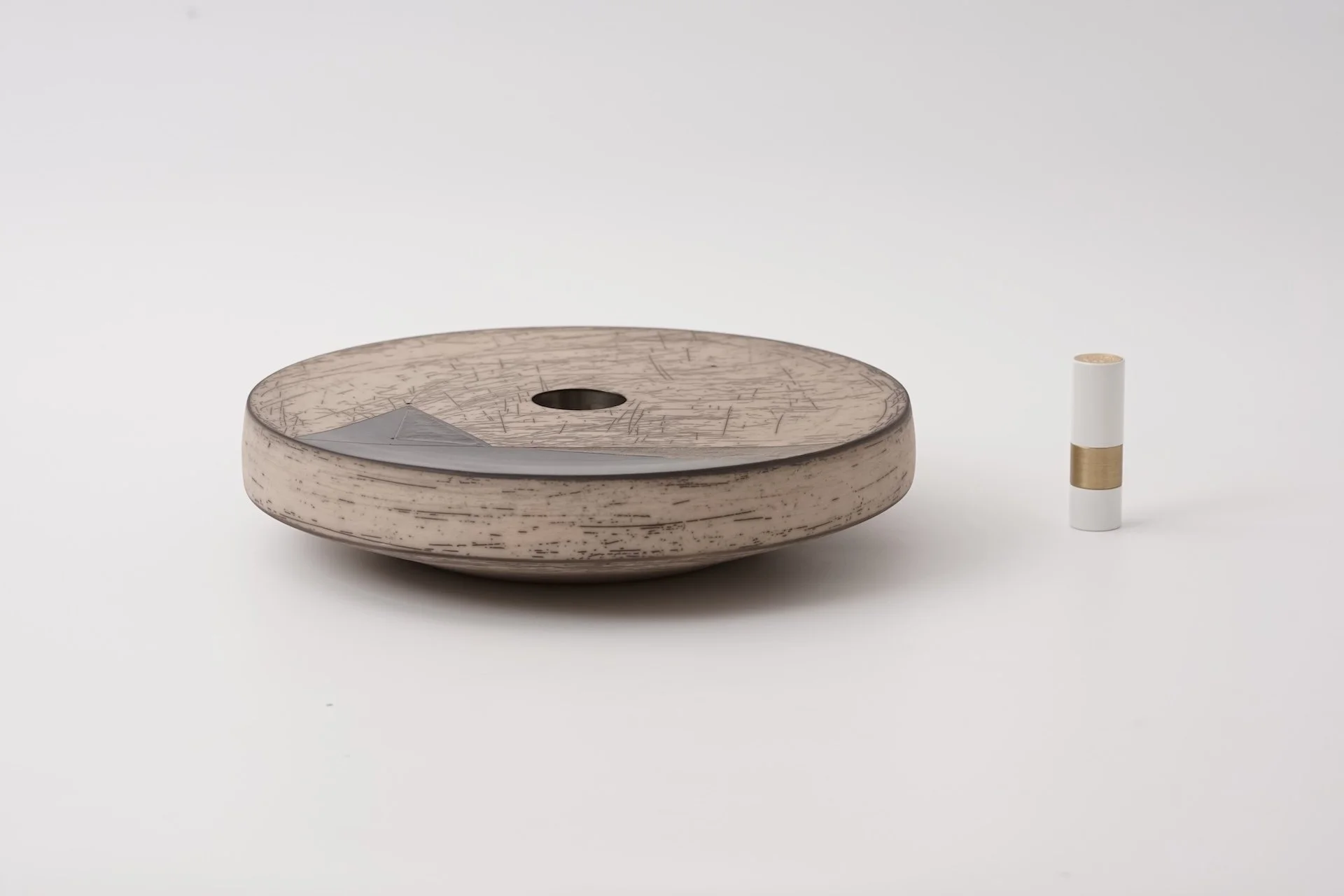 Belgian Studio Pottery by Jaques Tjok Dessauvage, 2000 59.JPG