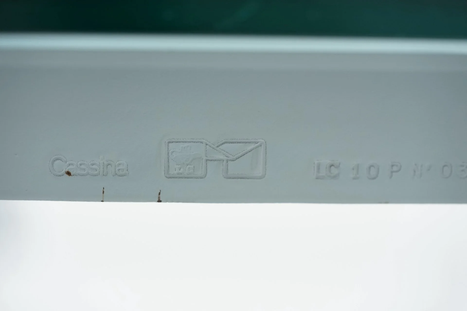 Beistelltisch LC 10 von Le Corbusier, Charlotte Perriand und Pierre Jeanneret für Cassina, 1980er 4200.JPG