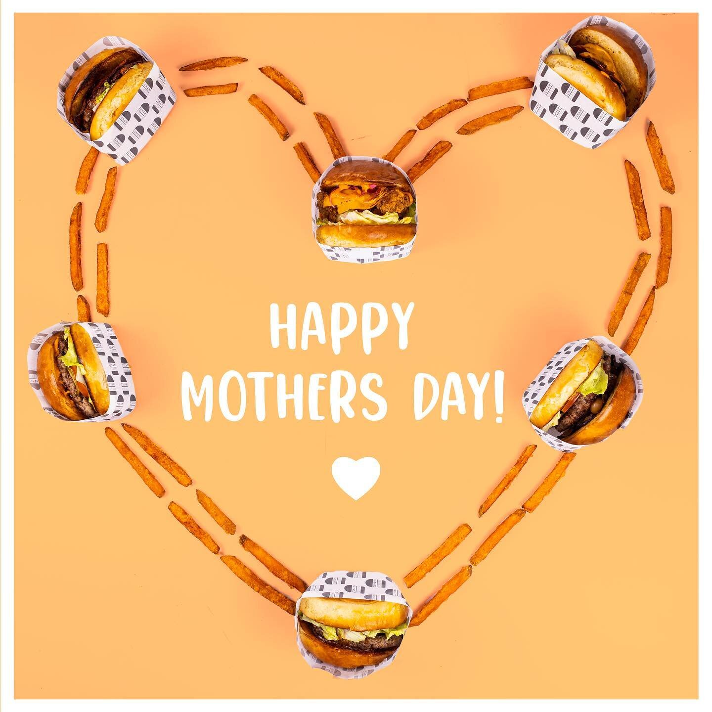 Happy mothers day!

#asiancuisine #umami #restaurant #asianfusion #dnesjim #jidlovpraze #prague #praha #czechfoodies #hanzu #sasazu #kamvpraze #chef #bar #streetfood #kitchen #fusion #foodporn #food #tasty #hungry #foodie #eat #maminka #burger #nikke