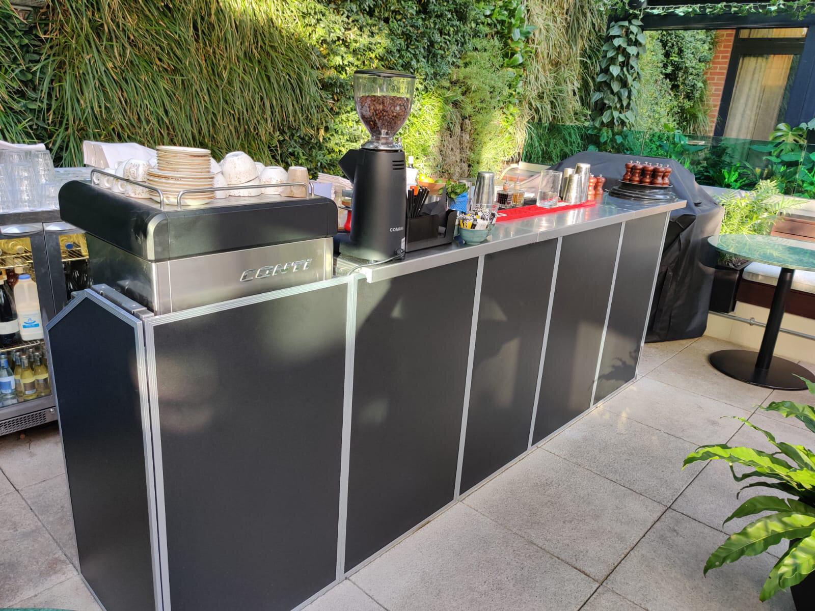 Outdoor Bars for Garden Events by Portabar