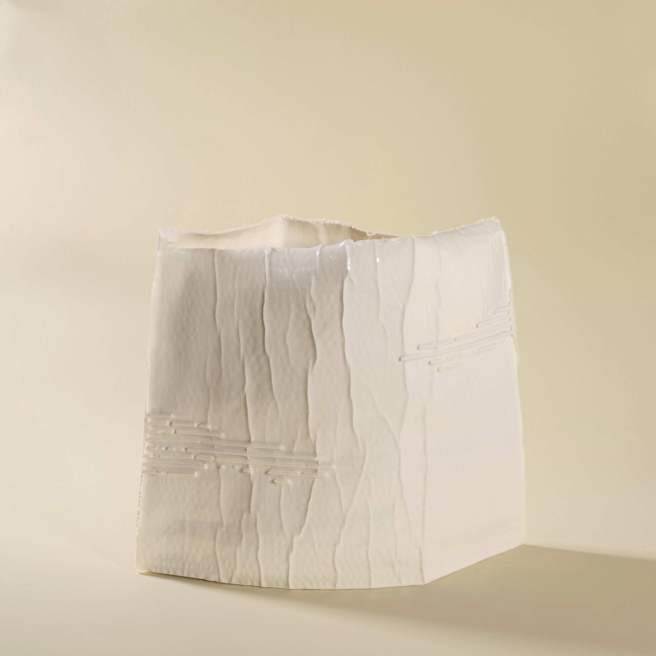 Vase, porcelain paperclay