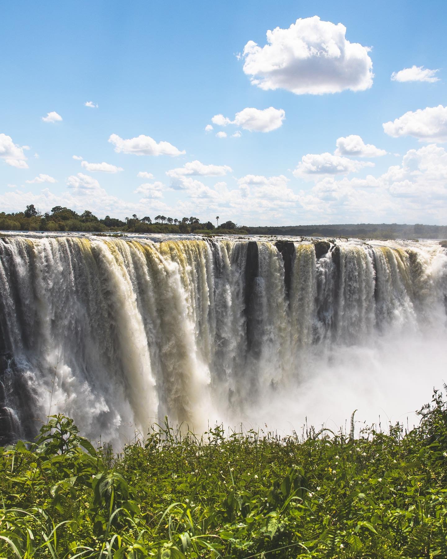 Victoria Falls as seen from the Zimbabwe side 🇿🇼