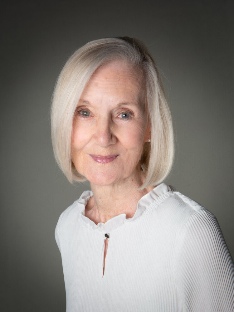 SUSSEX_PORTRAIT_PHOTOGRAPHER_MAKEOVER_007.jpg