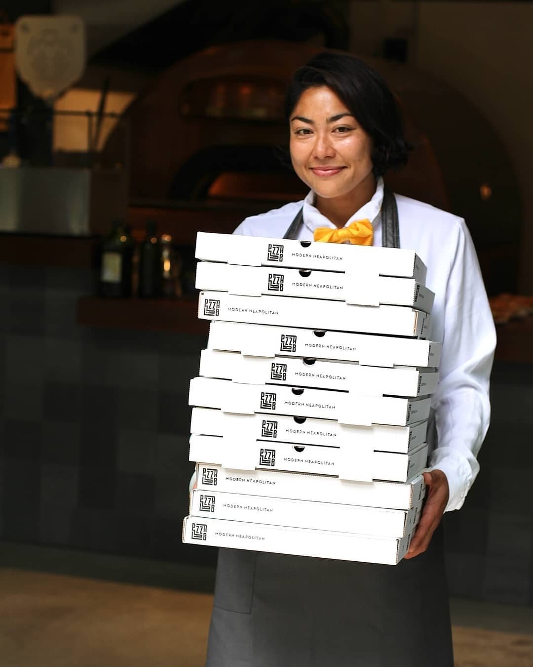 Did you know that we also deliver our pizzas via Uber Eats and Thuisbezorgd? In addition to delivery, you can of course also pick up at our restaurant. Lauren is ready for you! 👋🏼