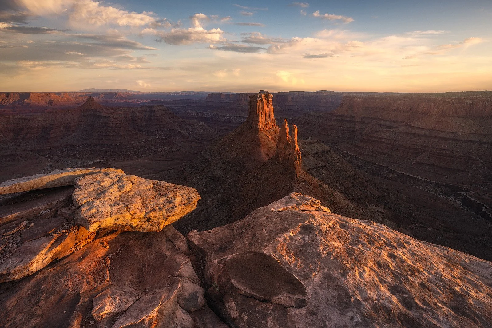 Golden Hour Light on Junction Butte in Canyonlands National Park – Desert Cliffs and Sunset.jpg