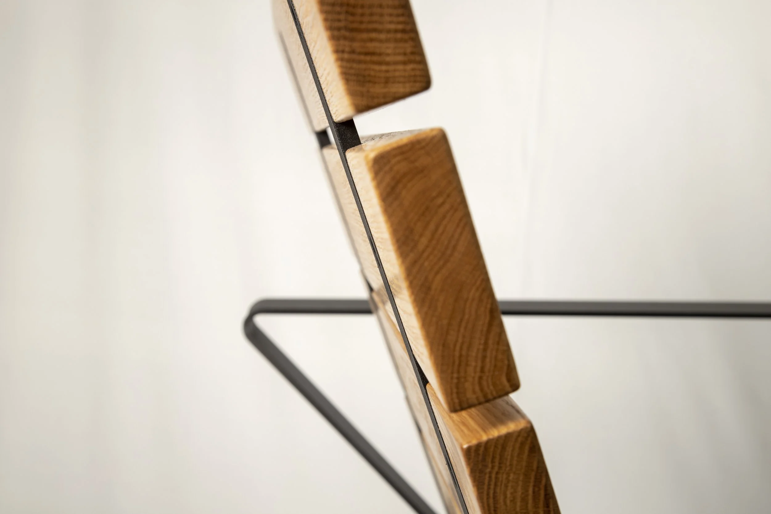 Hourglass_closeup_1.jpg