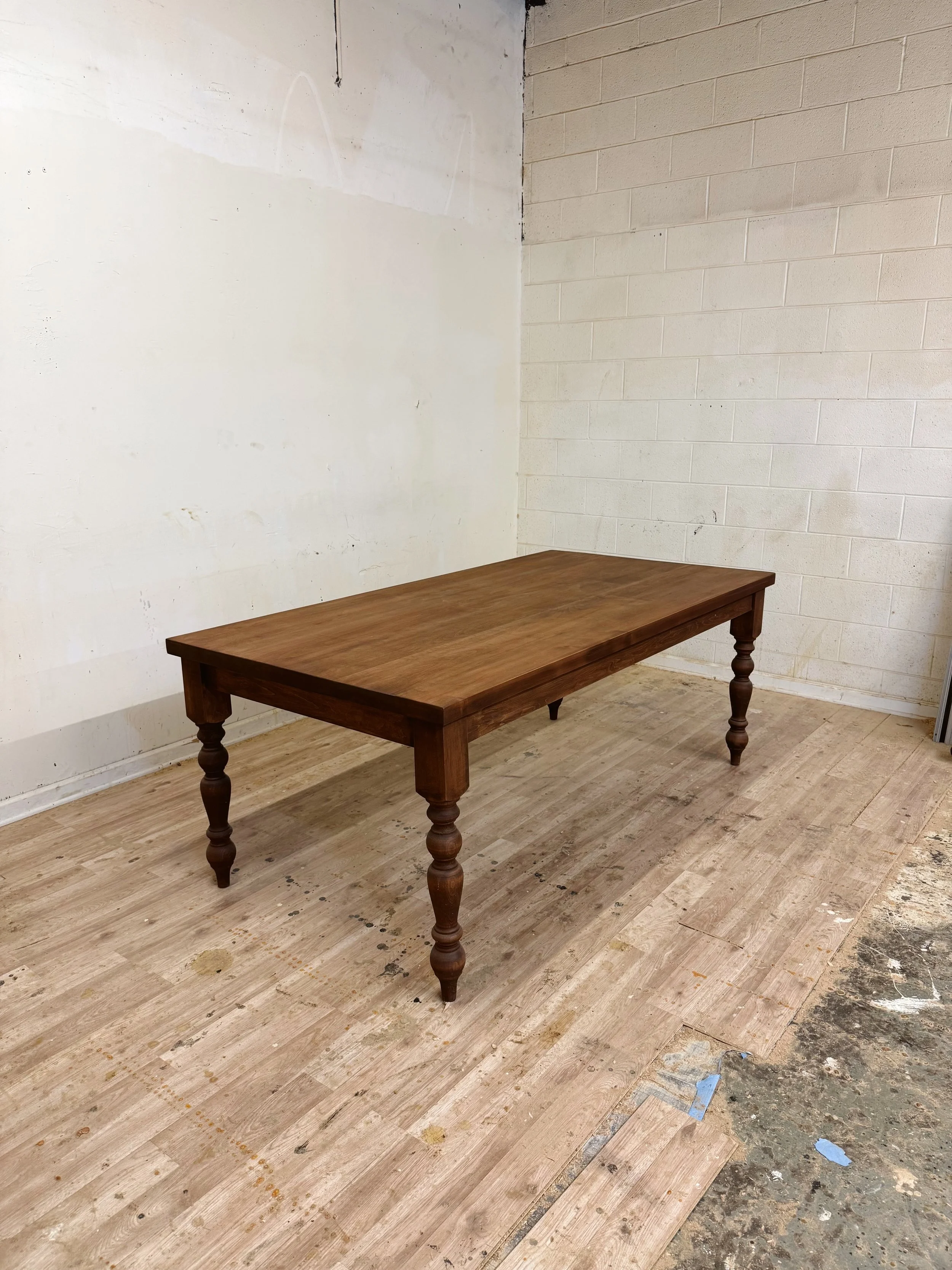 Sawyer table in maple w/ dark walnut stain